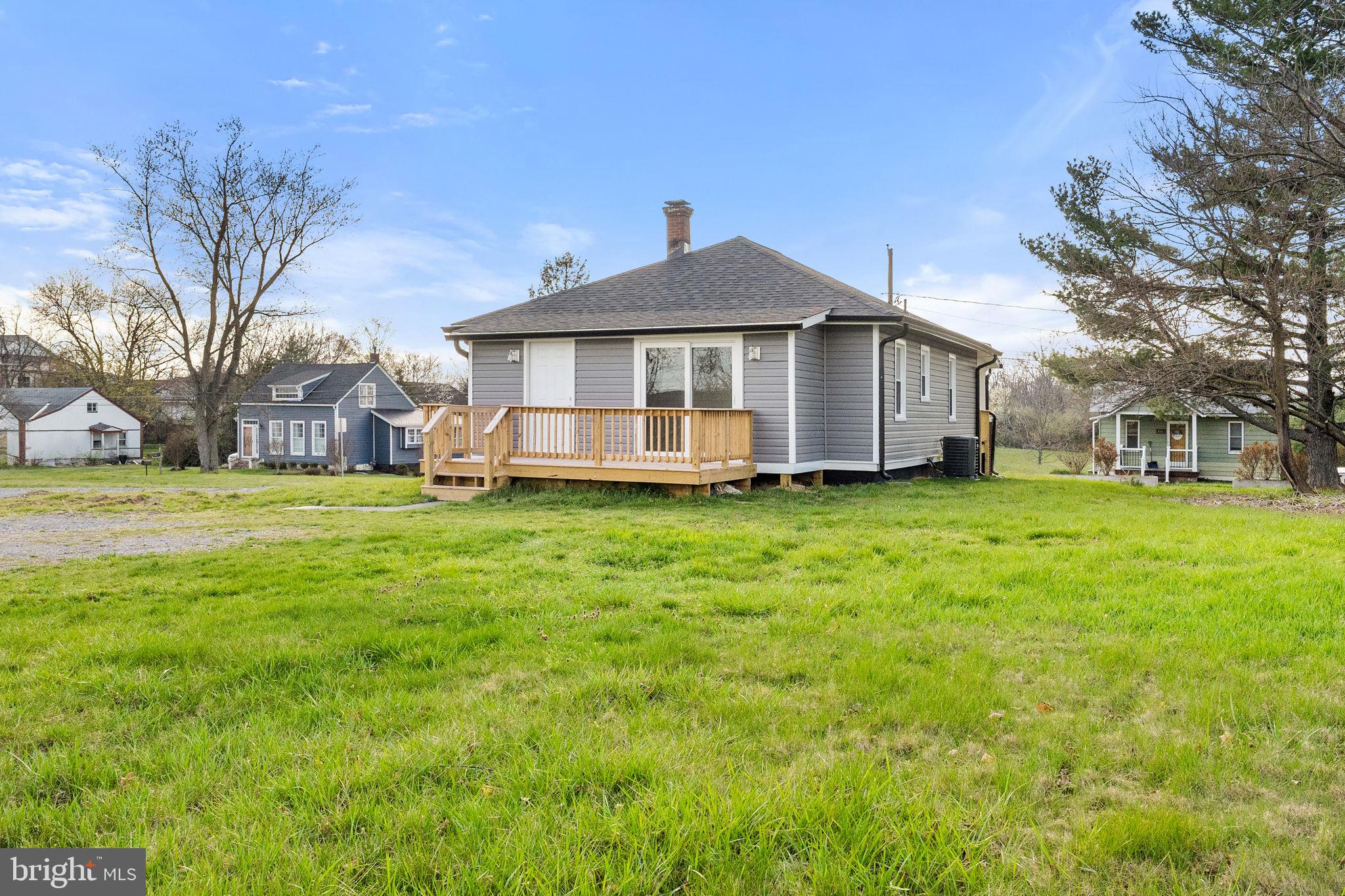 152 Denny Ln