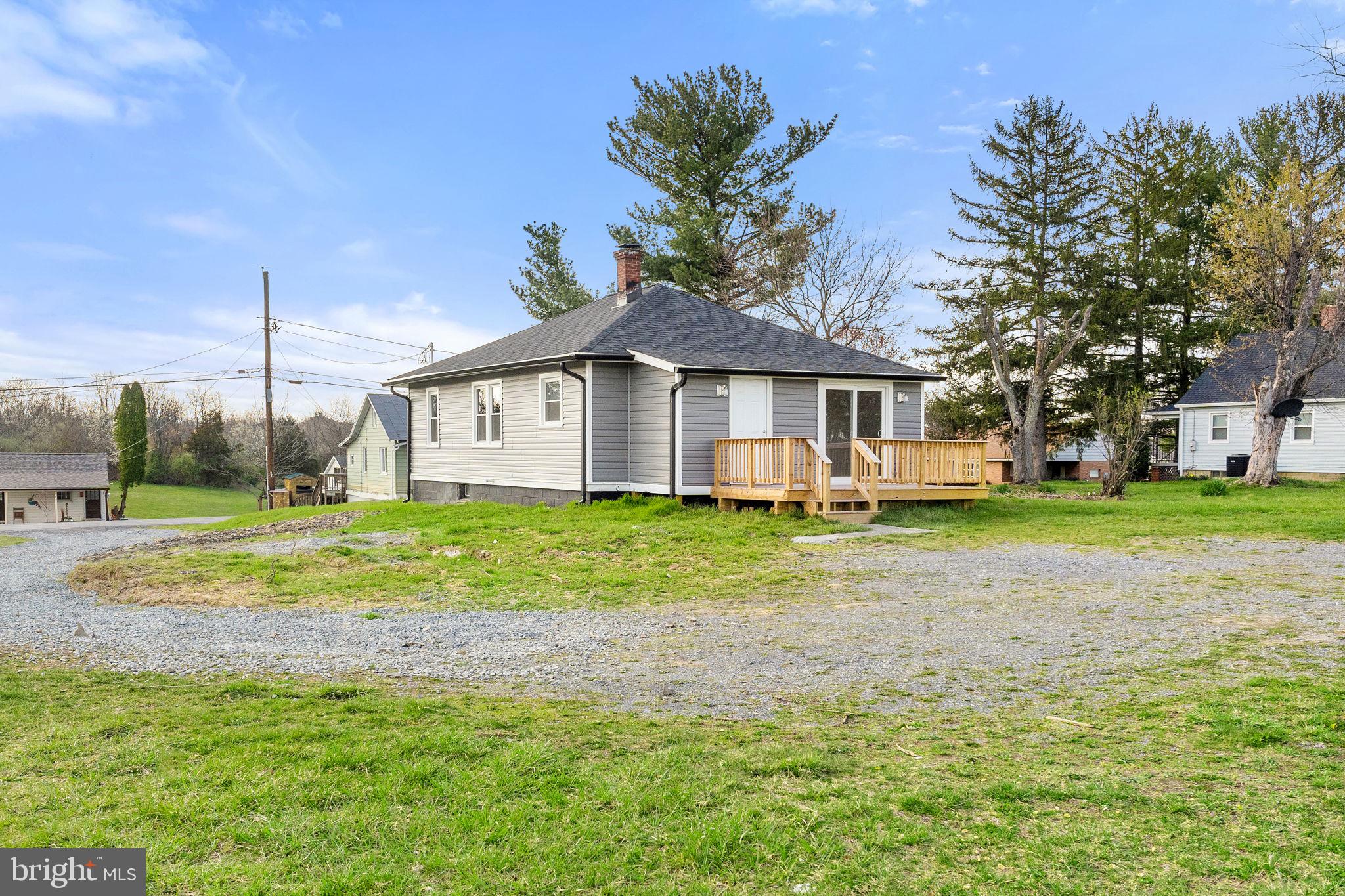 152 Denny Ln