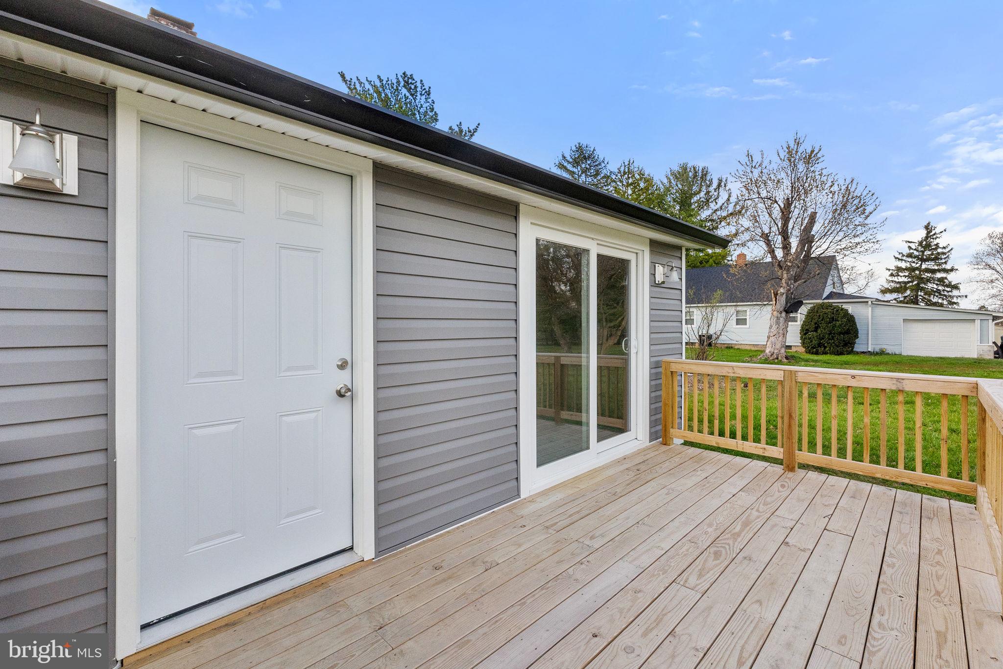 152 Denny Ln