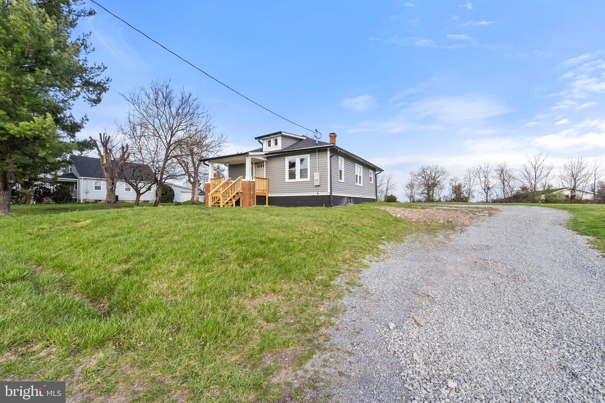 152 Denny Ln