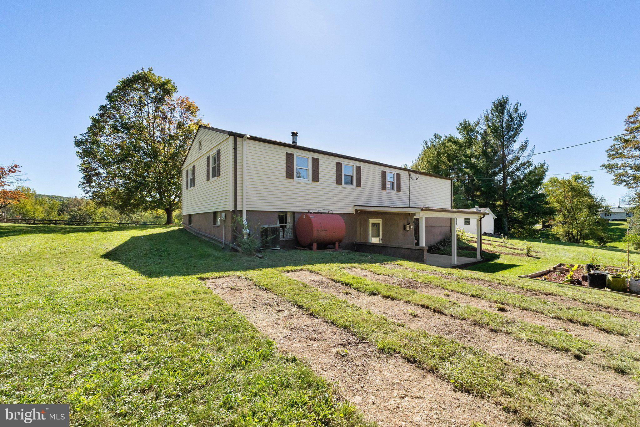 173 Sanctuary Dr