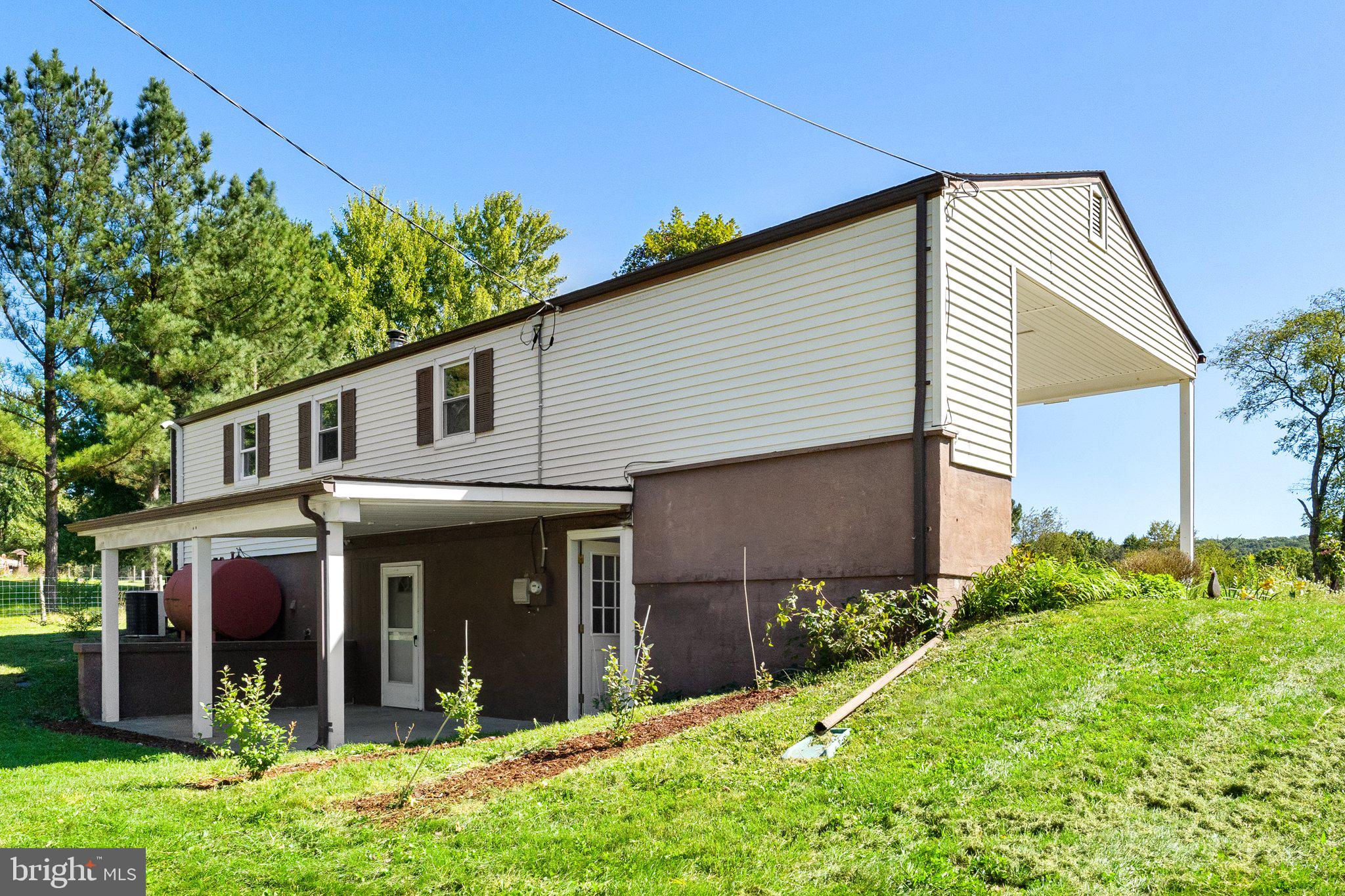 173 Sanctuary Dr