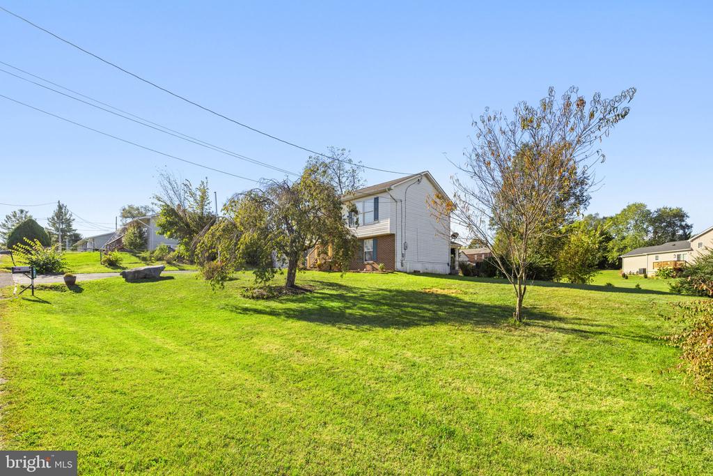 2425 THIRD STREET