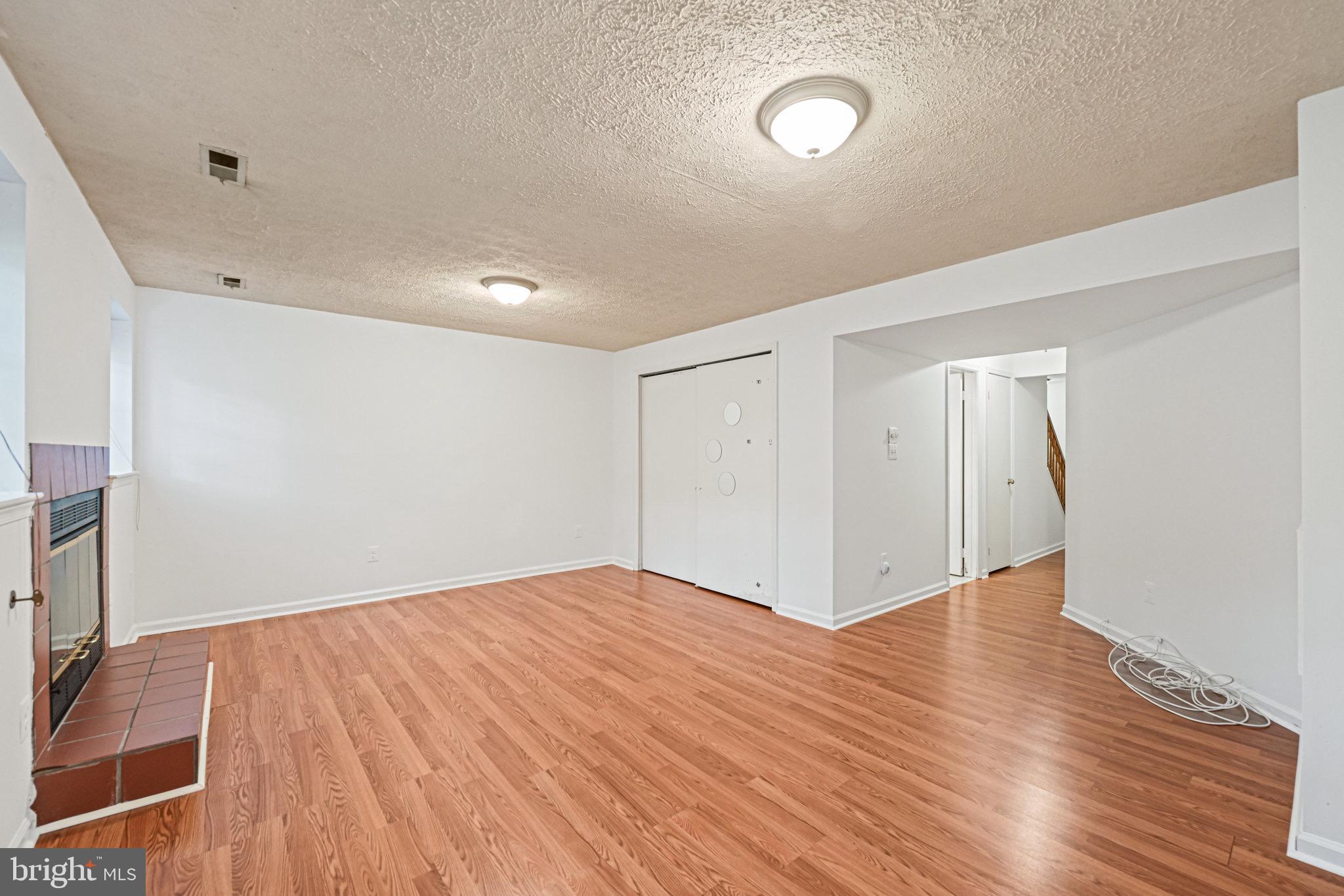 6167 Stonepath CIRCLE