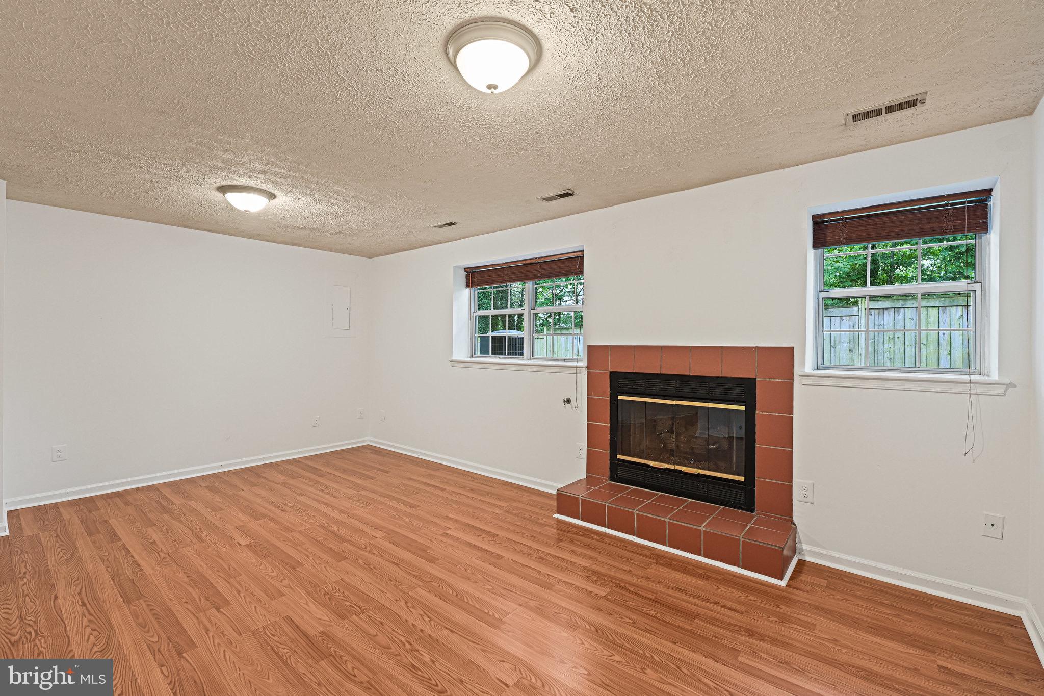 6167 Stonepath CIRCLE