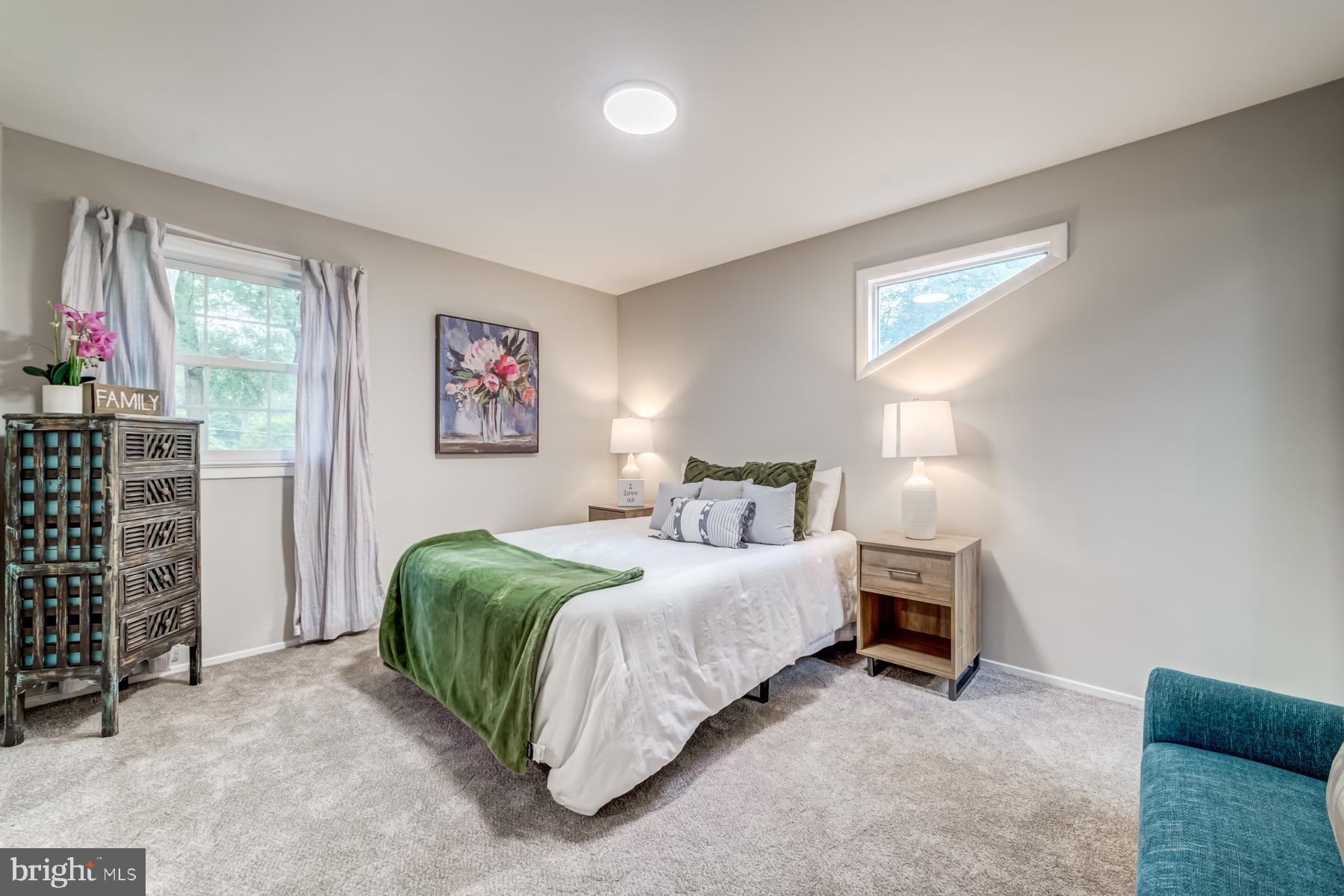 2620 Shelby COURT