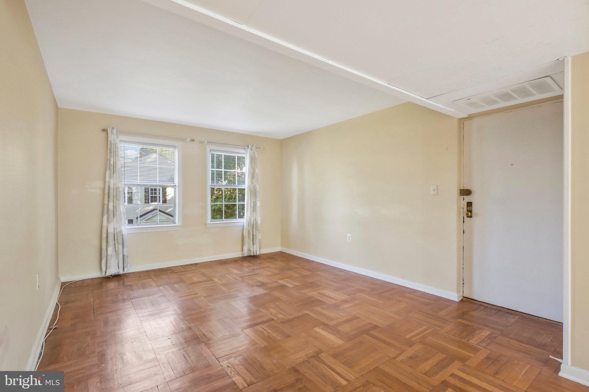 6509 10th STREET Unit: B2