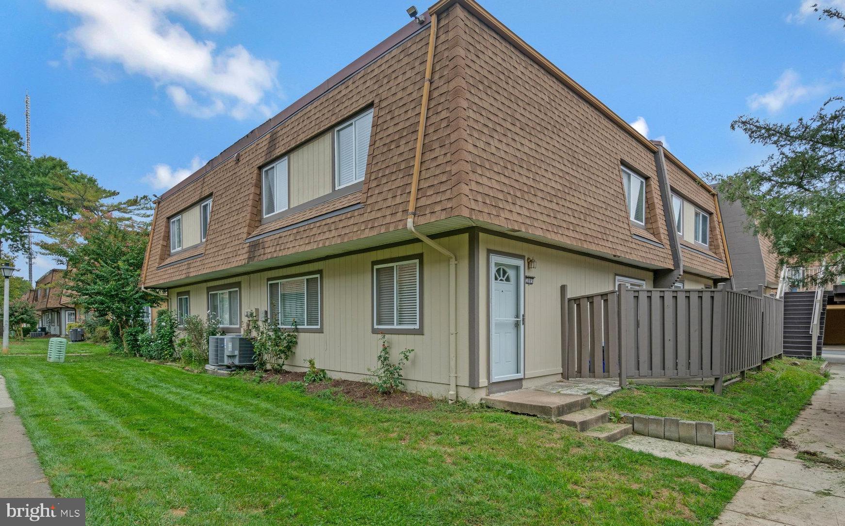 3865 Manzanita PLACE Unit: B