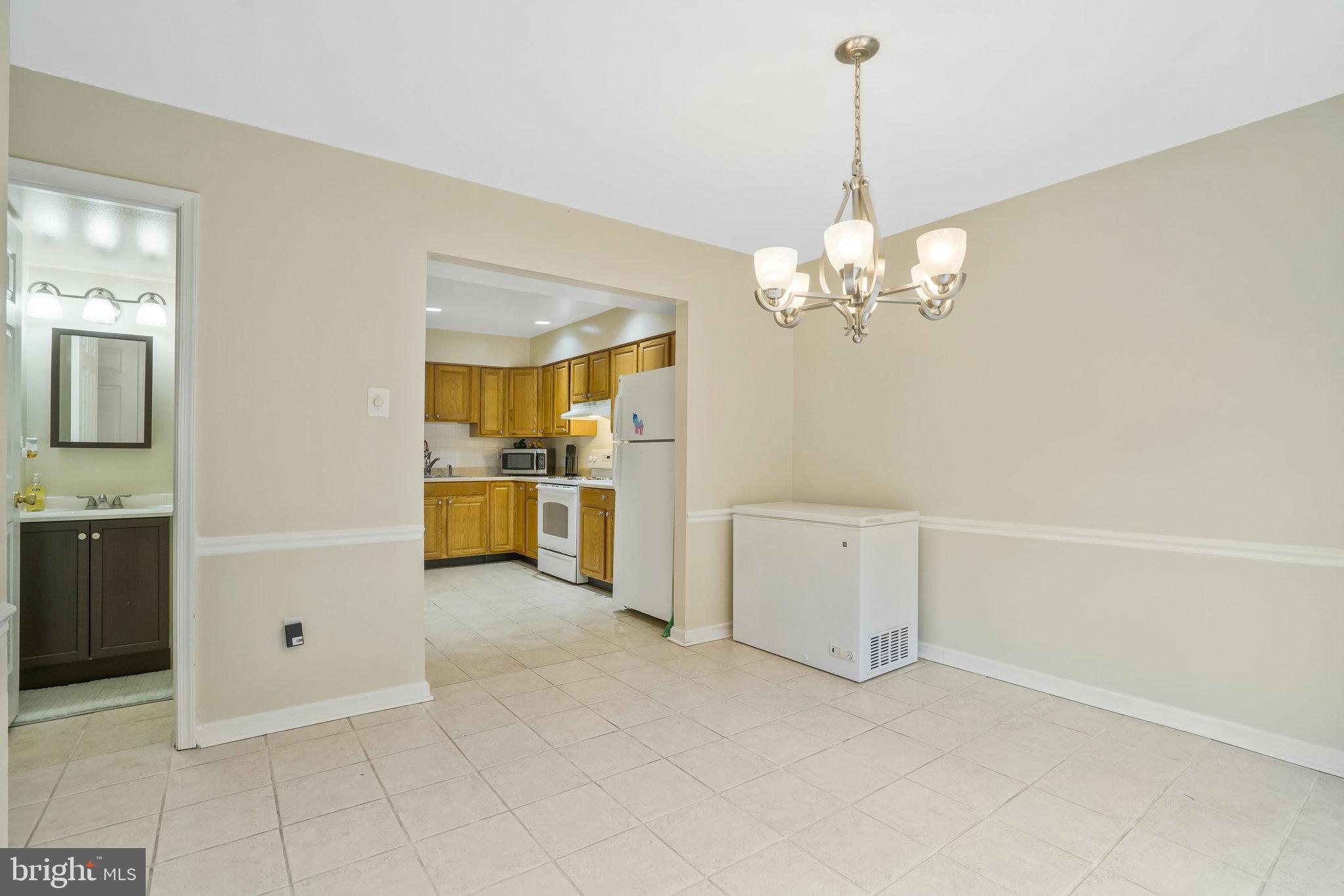 3865 Manzanita PLACE Unit: B