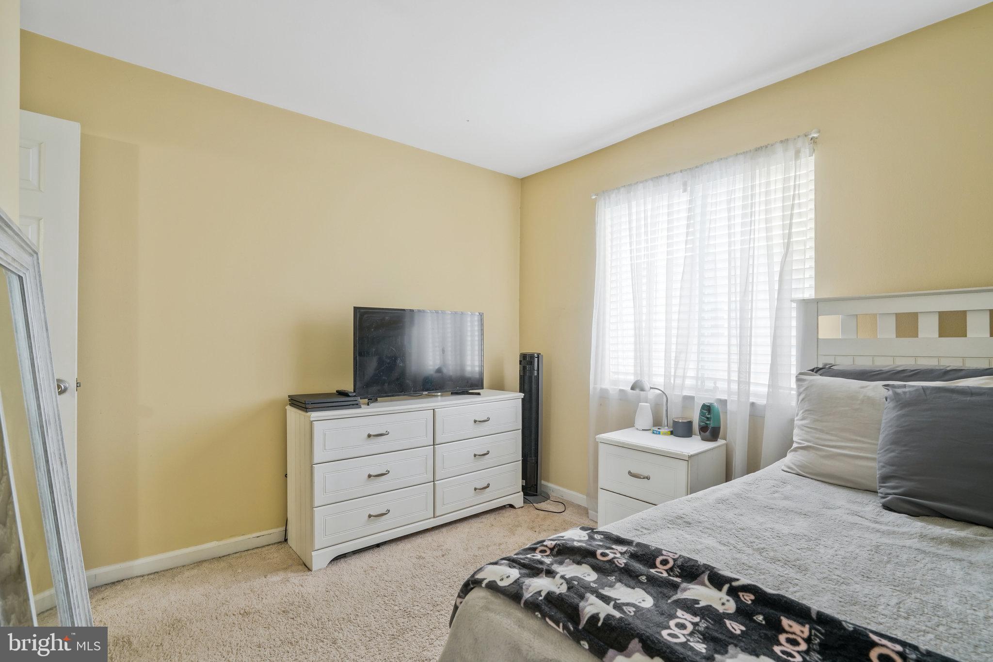 3865 Manzanita PLACE Unit: B