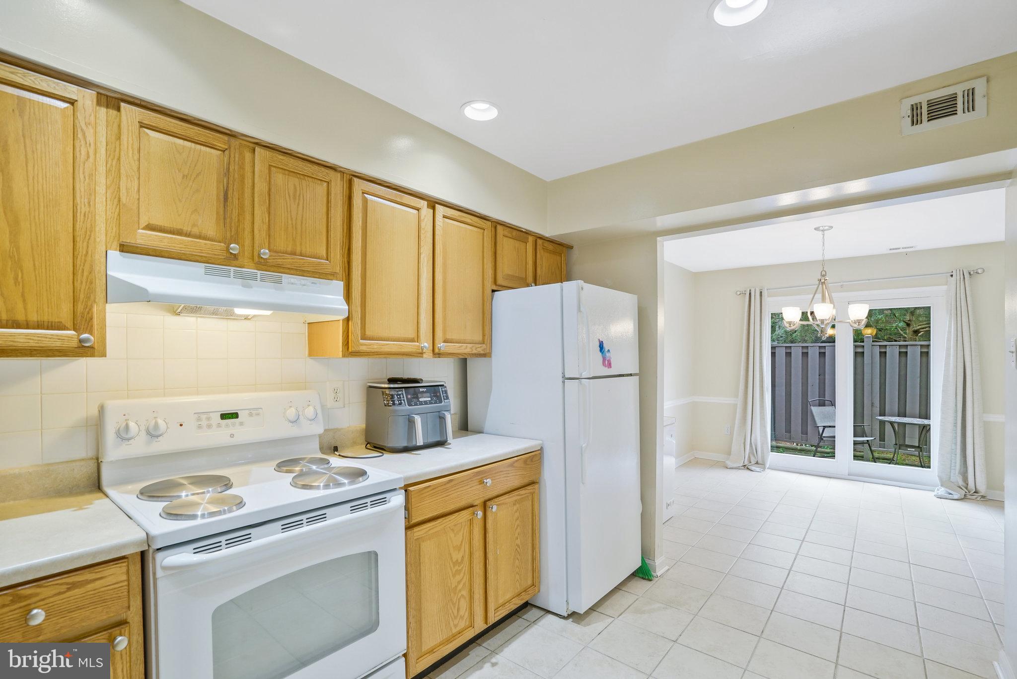 3865 Manzanita PLACE Unit: B