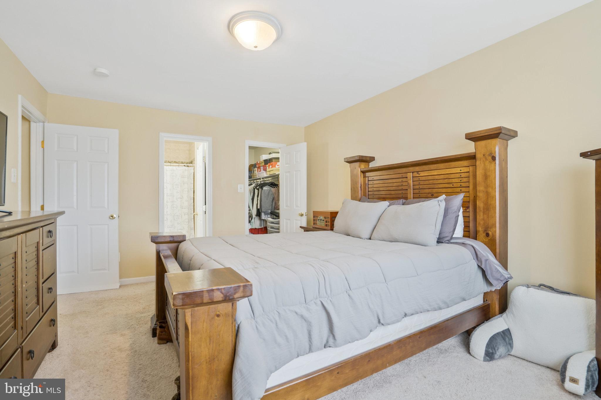 3865 Manzanita PLACE Unit: B
