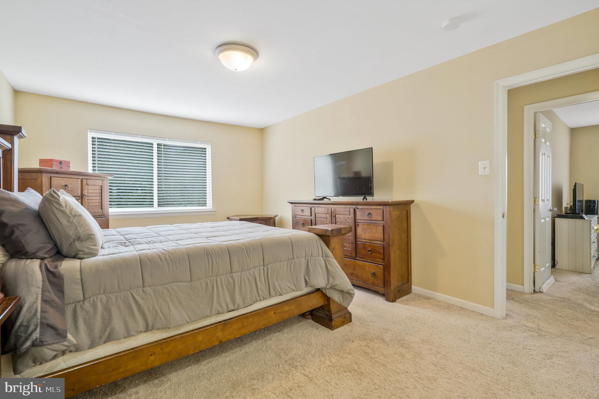 3865 Manzanita PLACE Unit: B