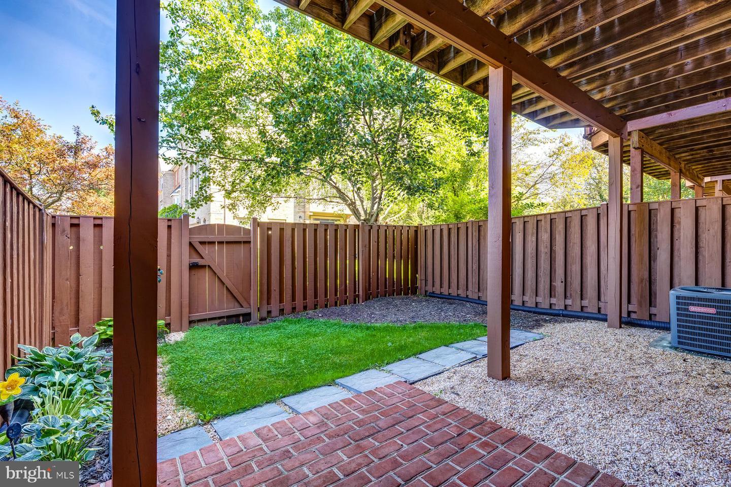 6256 Traci Joyce Ln