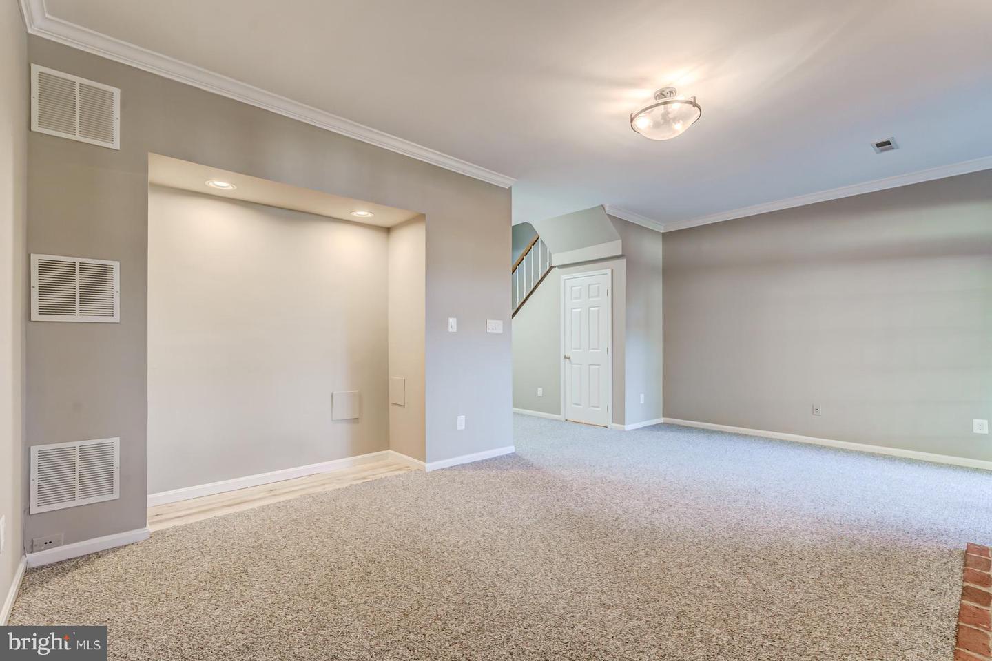 6256 Traci Joyce Ln