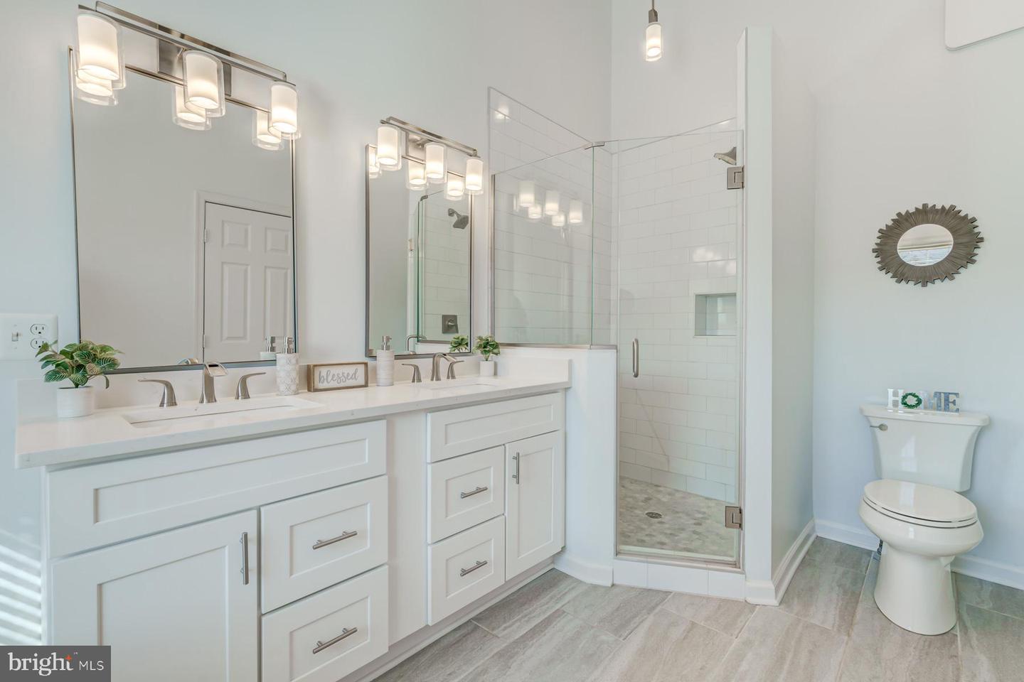 6256 Traci Joyce Ln
