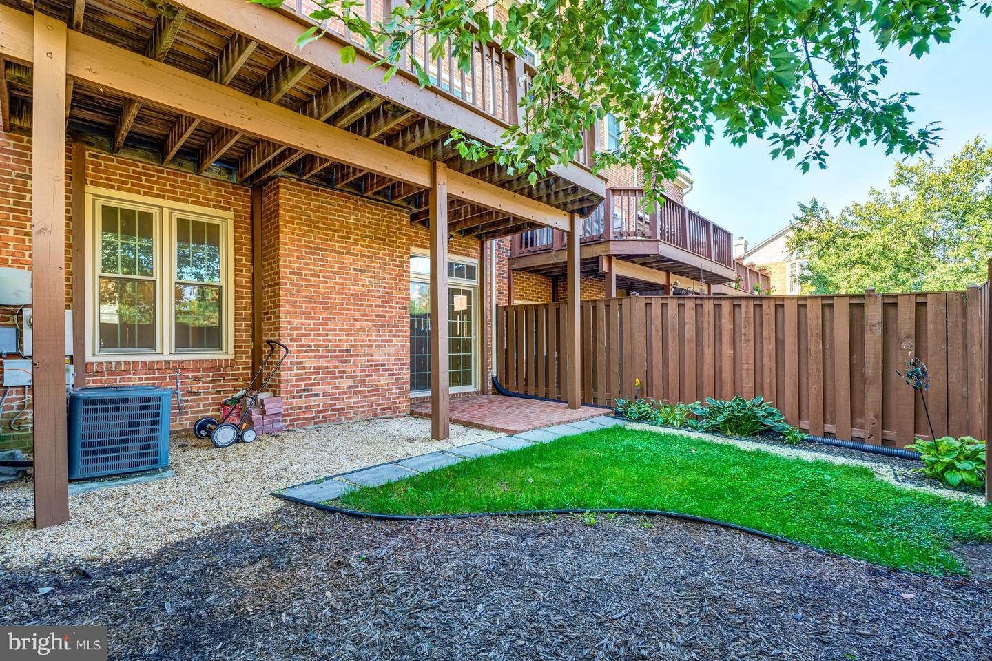 6256 Traci Joyce Ln