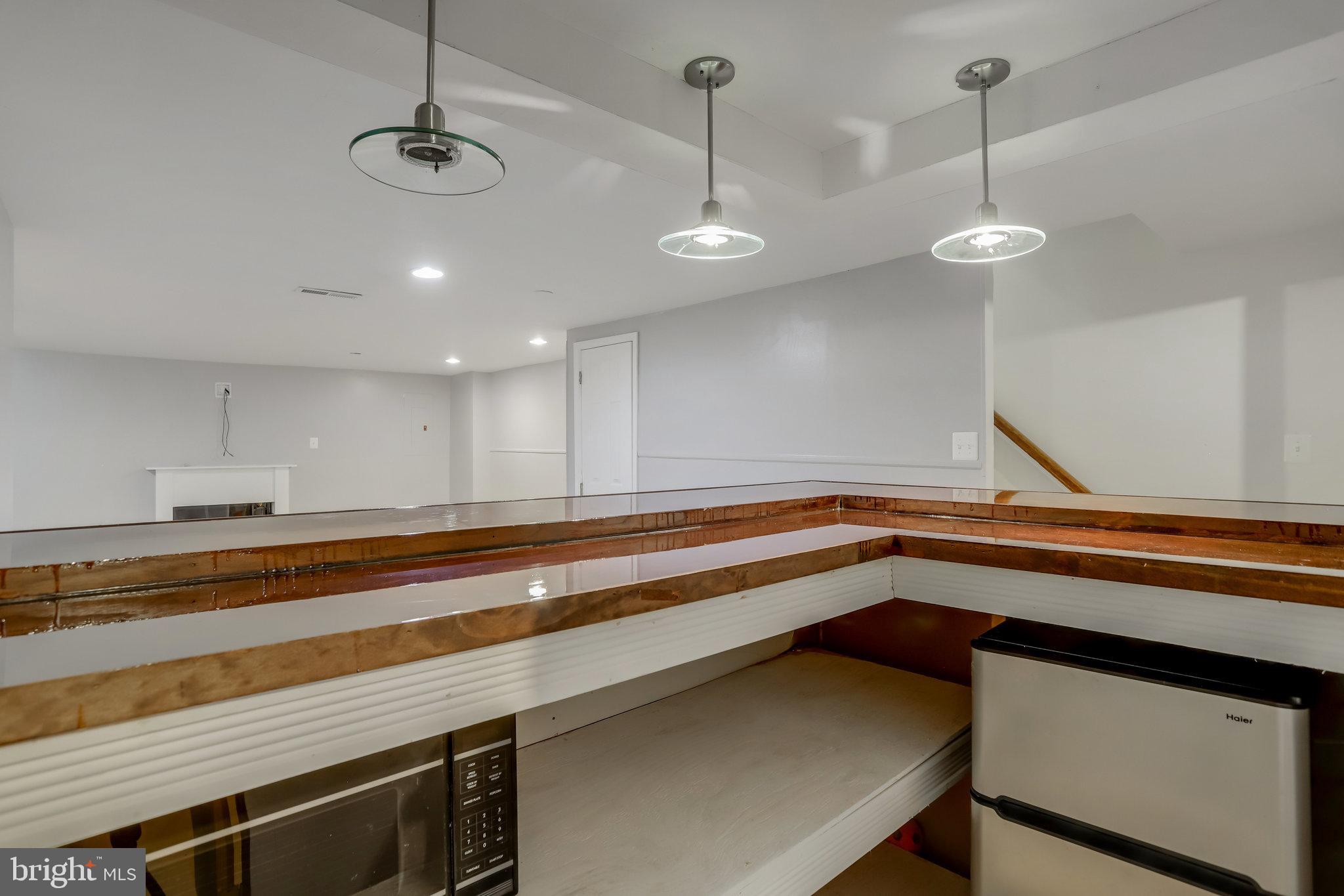 6104 OLD BRENTFORD CT