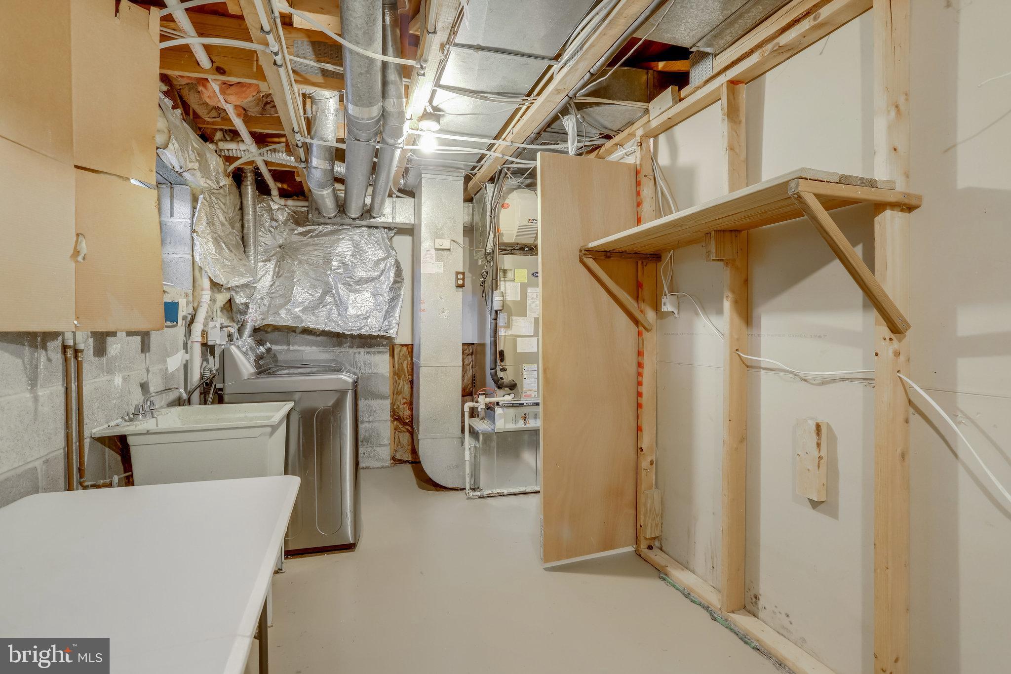 6104 OLD BRENTFORD CT