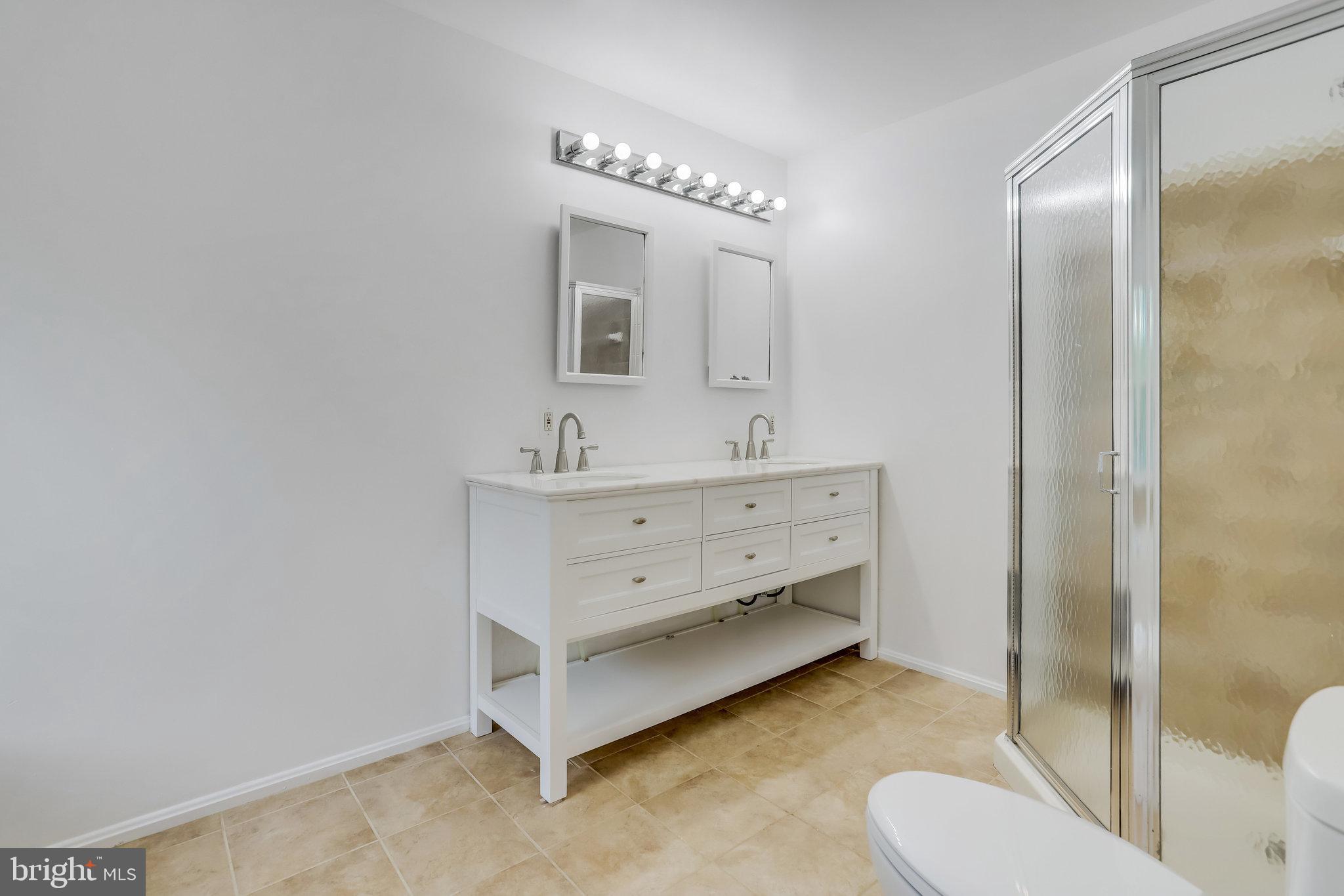 6104 OLD BRENTFORD CT