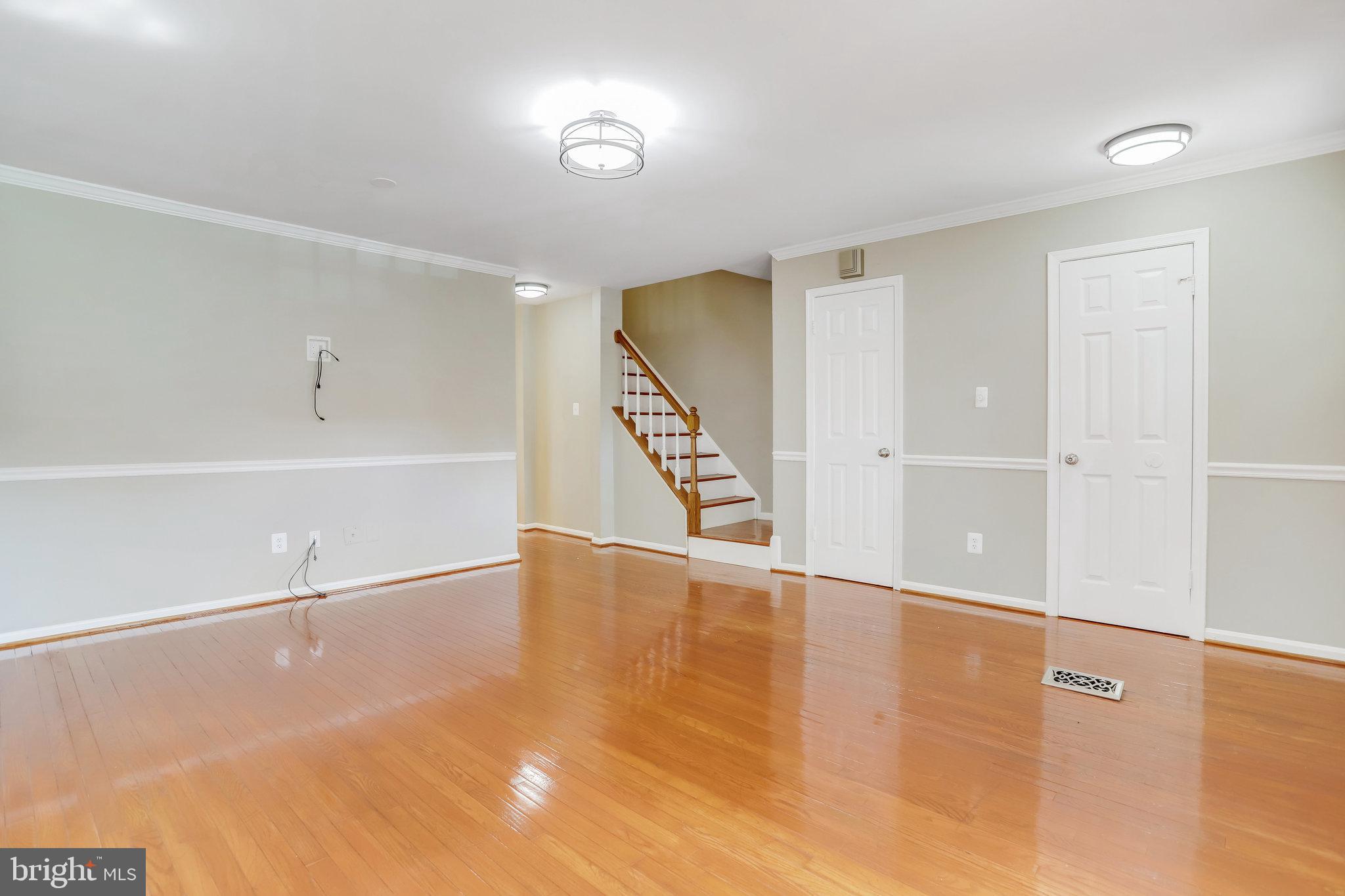 6104 OLD BRENTFORD CT