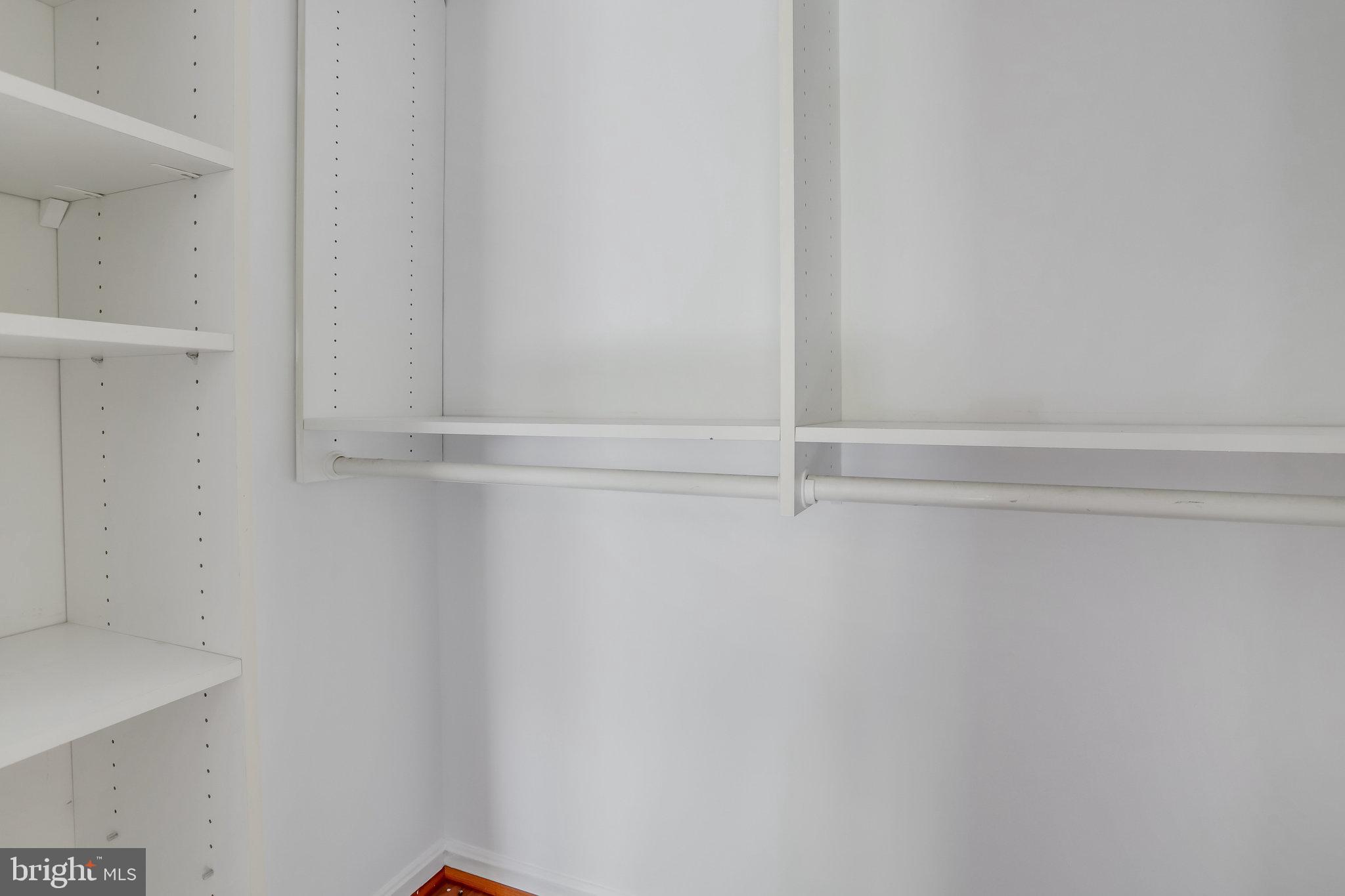 6104 OLD BRENTFORD CT