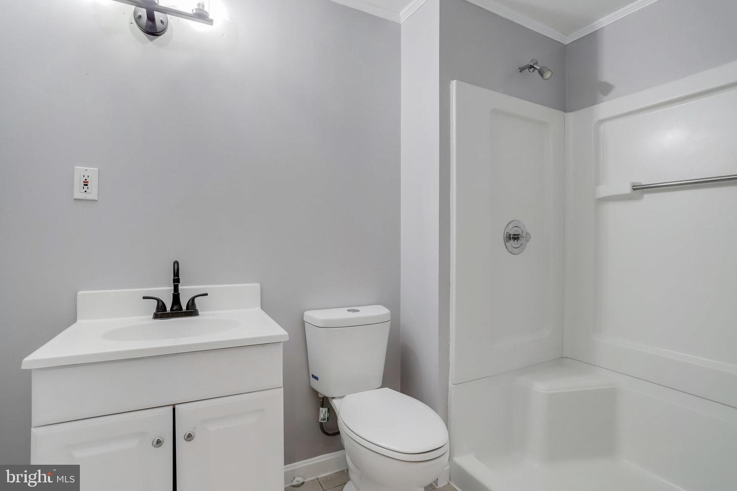 6104 OLD BRENTFORD CT