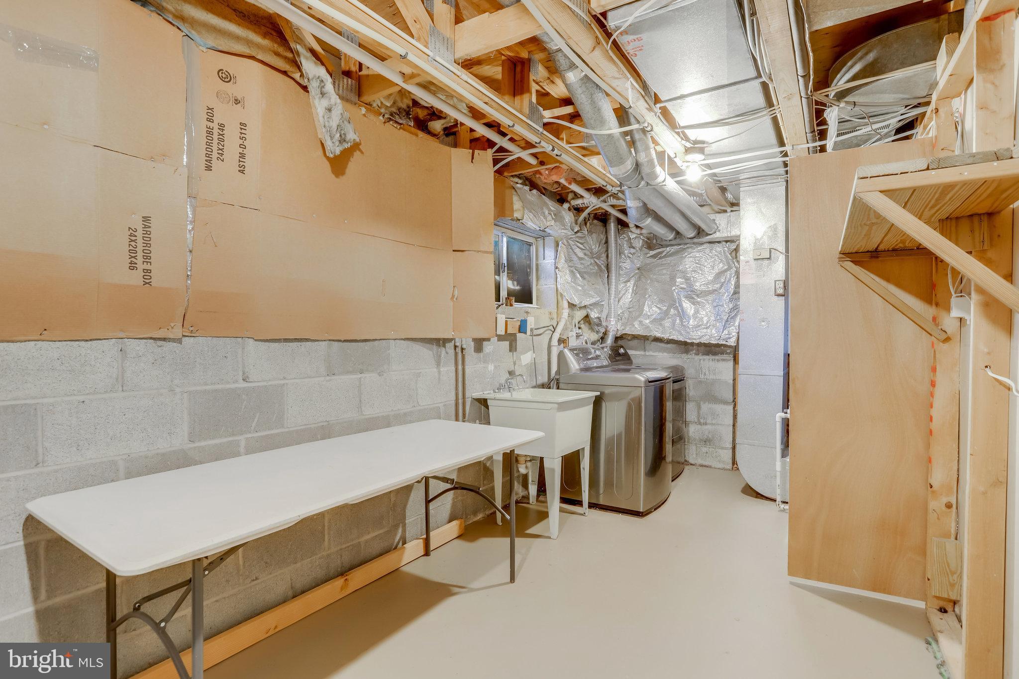 6104 OLD BRENTFORD CT