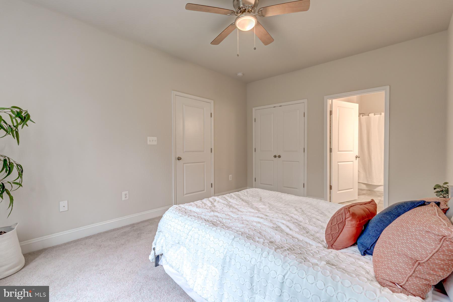 7354 Thomas Grant Dr