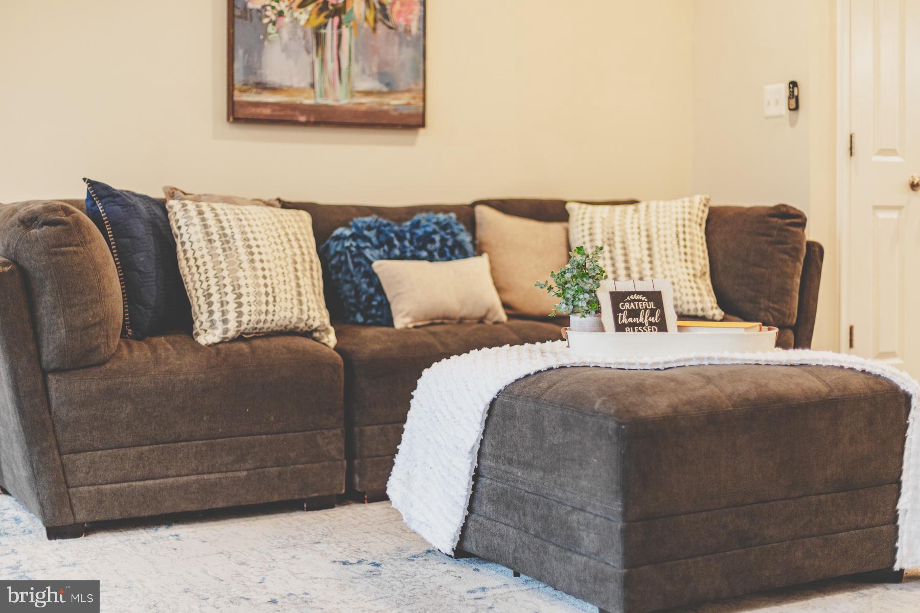 7354 Thomas Grant Dr