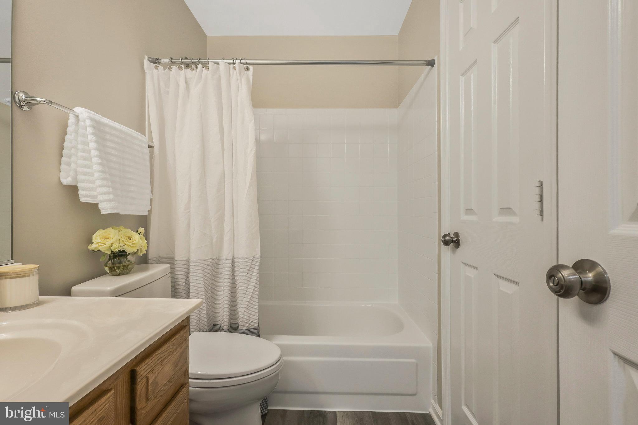 7509 Ashby LANE Unit: E