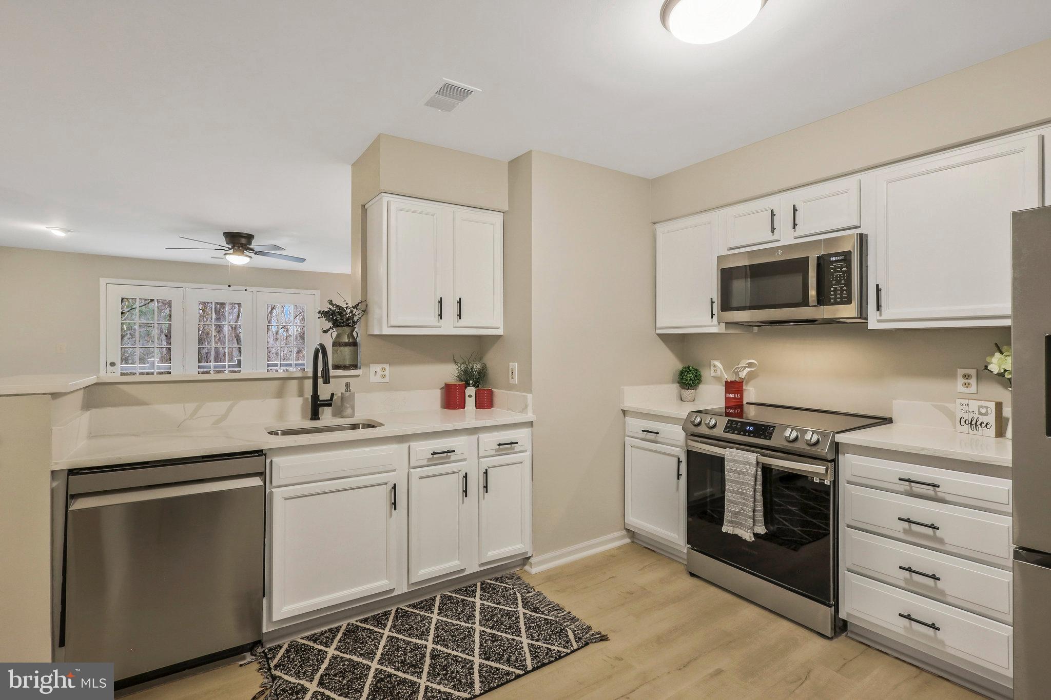 7509 Ashby LANE Unit: E