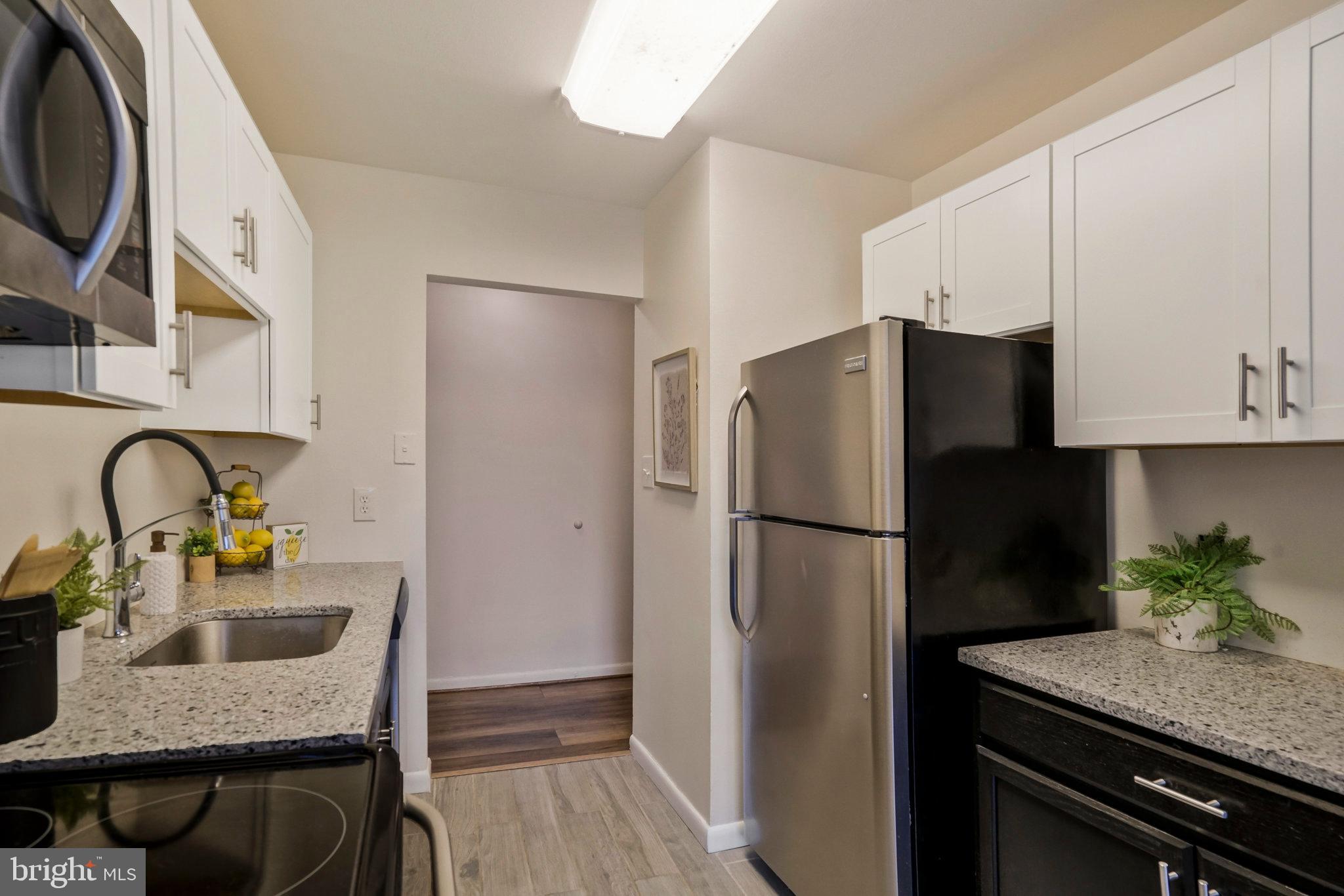 6433 Richmond HIGHWAY Unit: 101