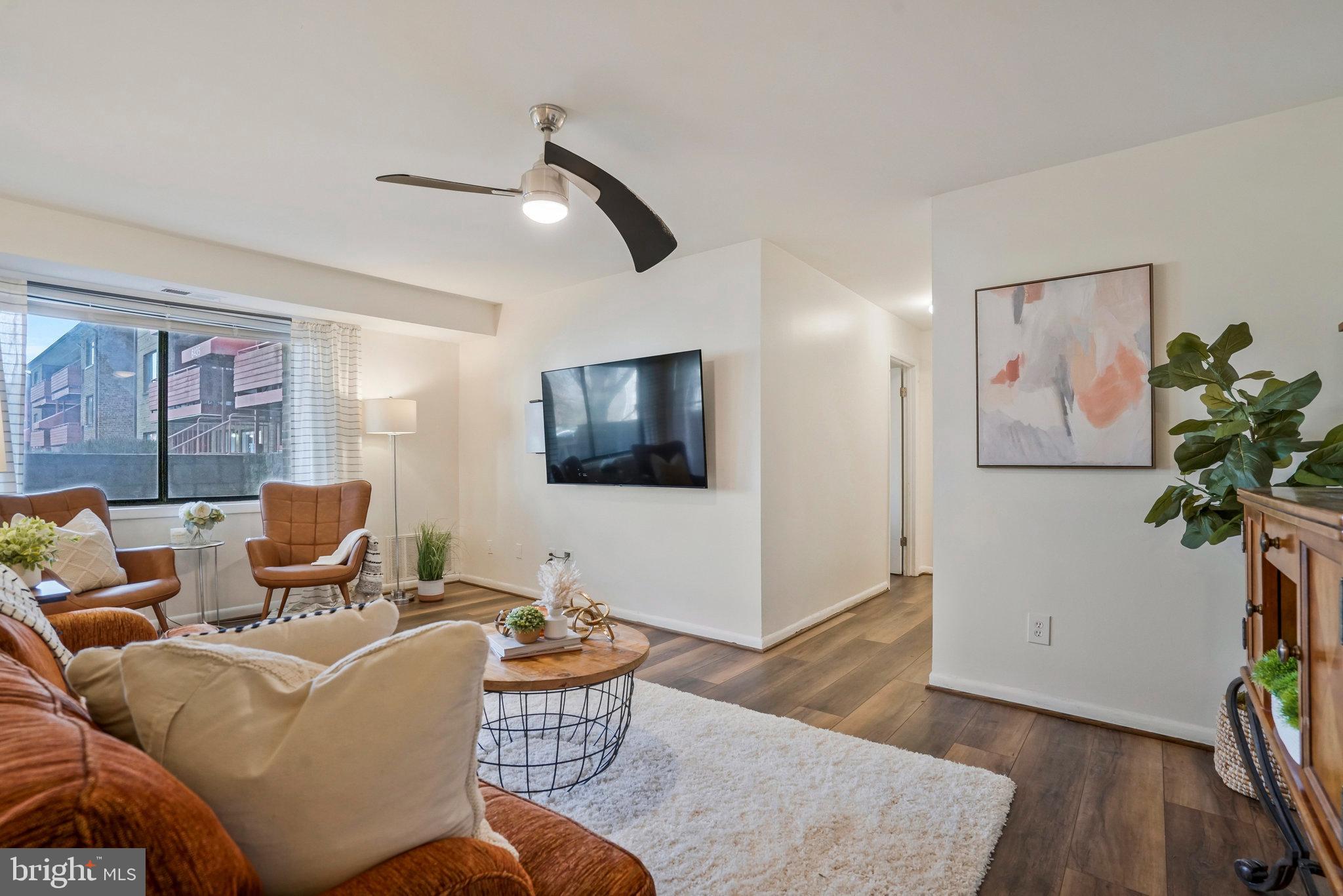 6433 Richmond HIGHWAY Unit: 101