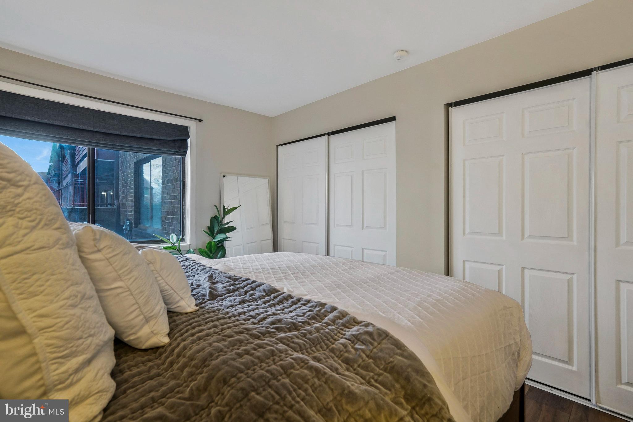 6433 Richmond HIGHWAY Unit: 101