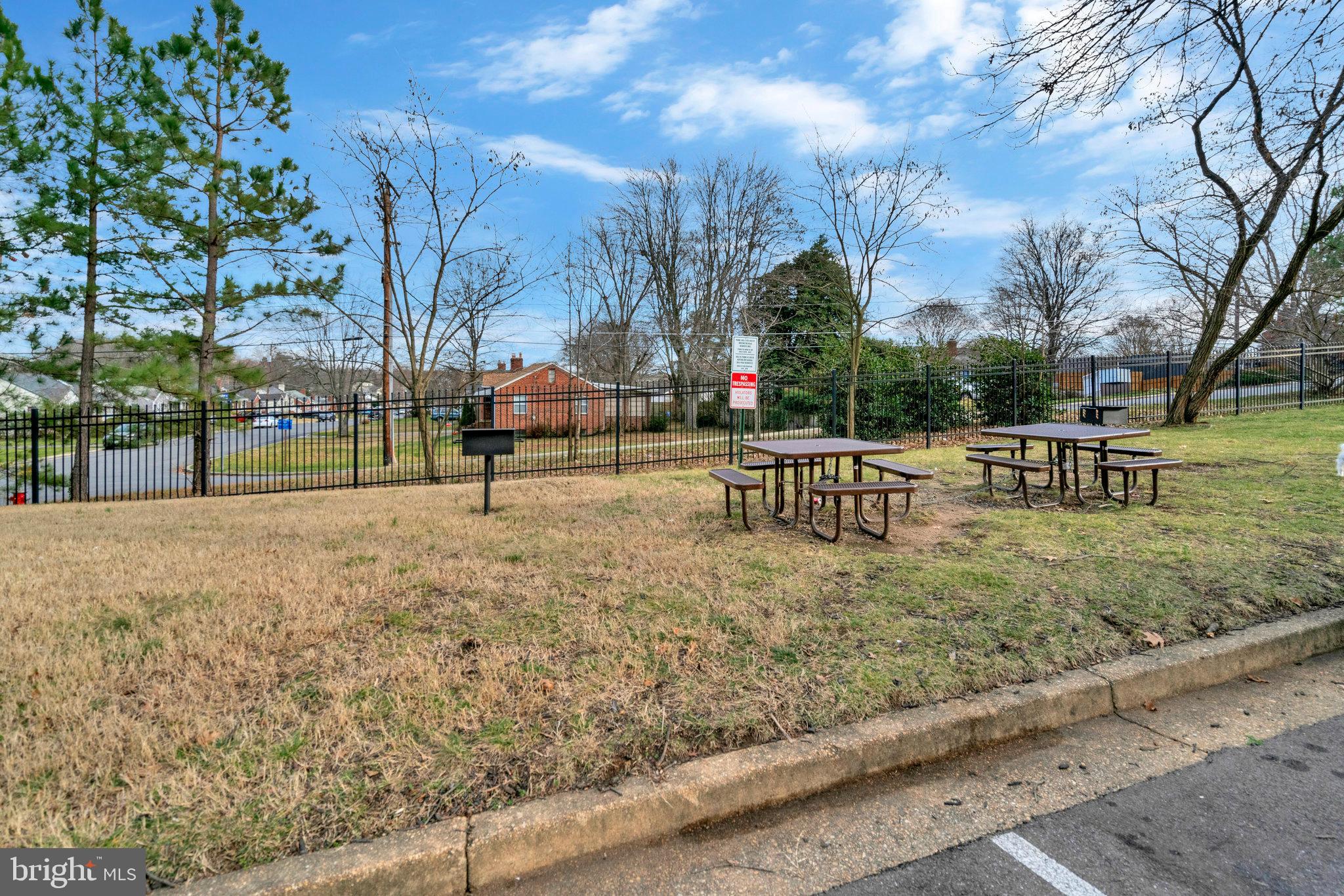 6433 Richmond HIGHWAY Unit: 101