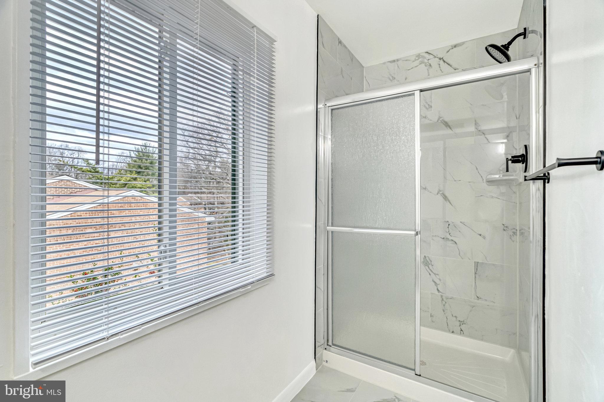 1429 Northgate SQUARE Unit: 1429-31C