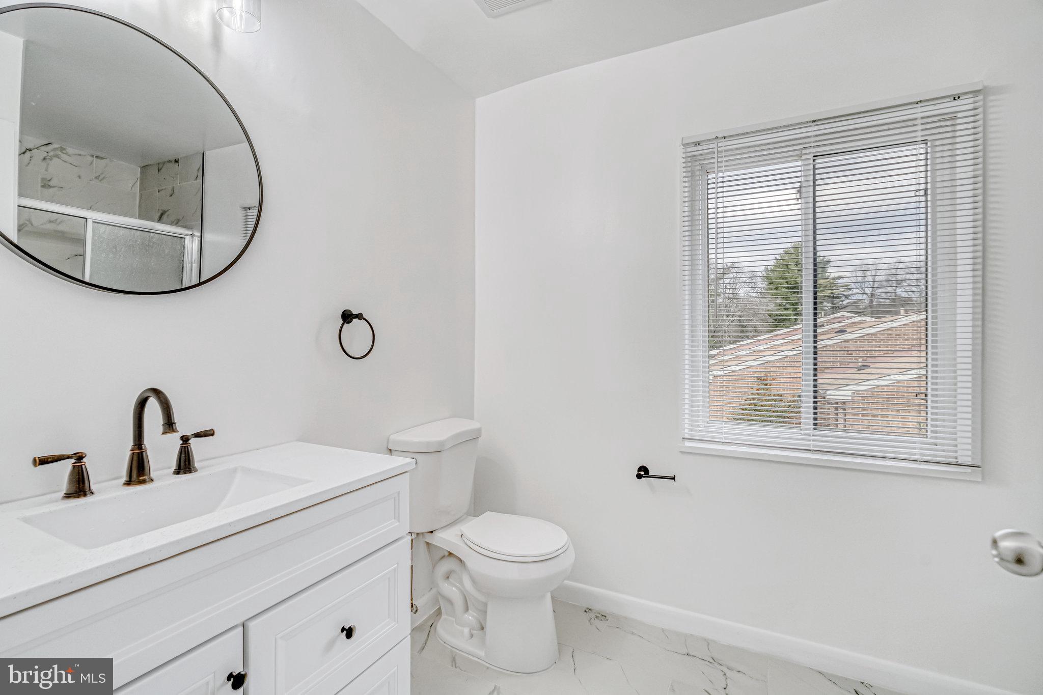 1429 Northgate SQUARE Unit: 1429-31C