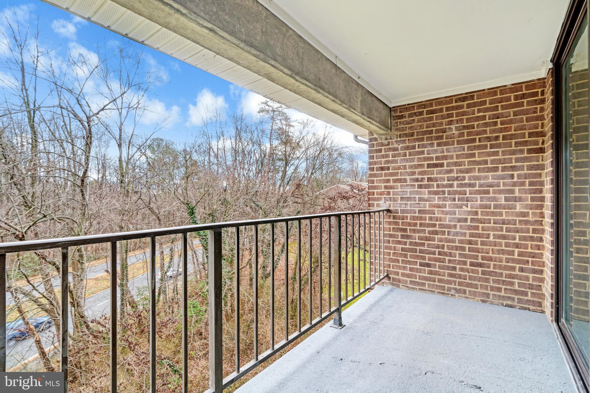 1429 Northgate SQUARE Unit: 1429-31C
