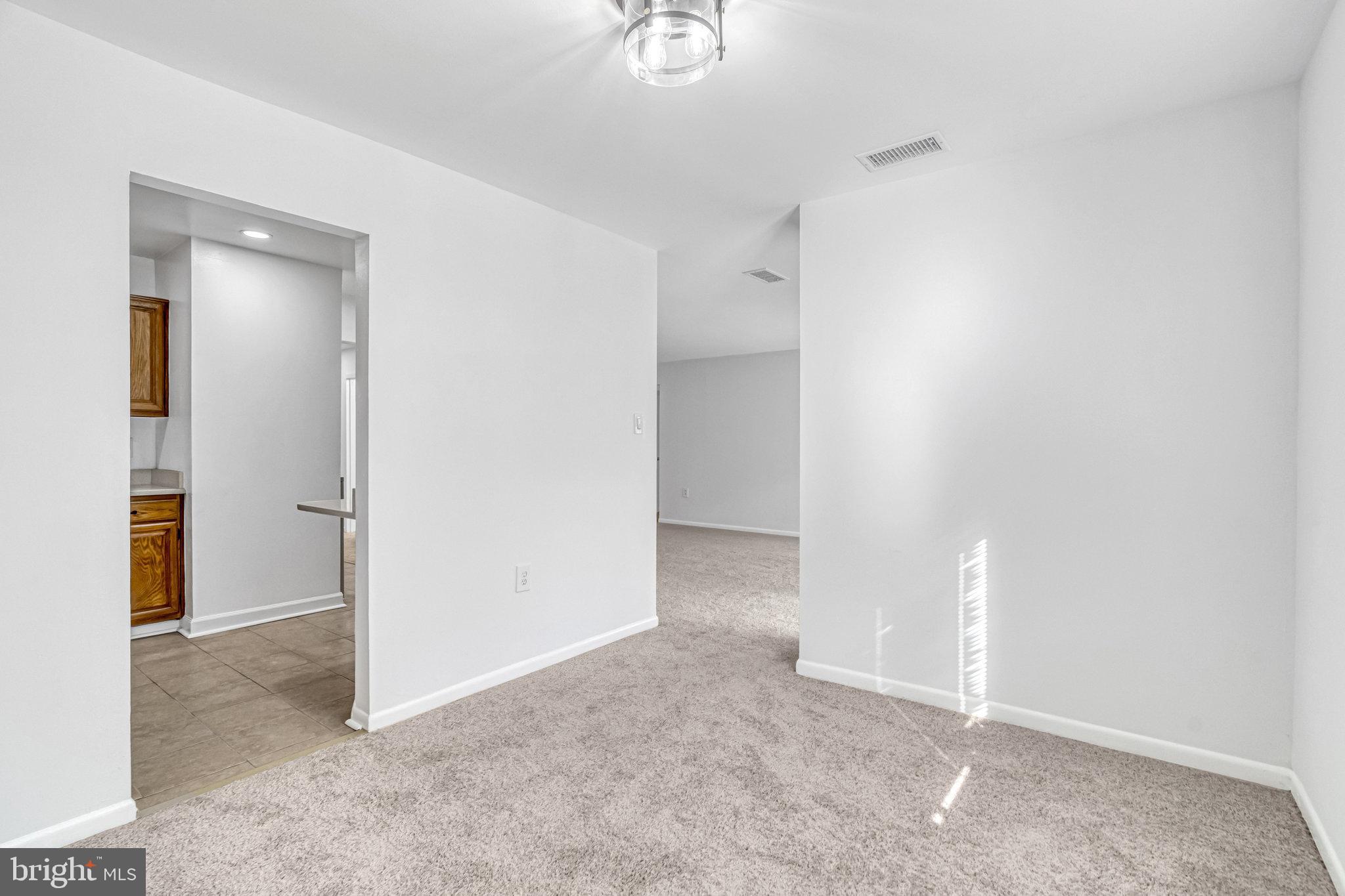 1429 Northgate SQUARE Unit: 1429-31C