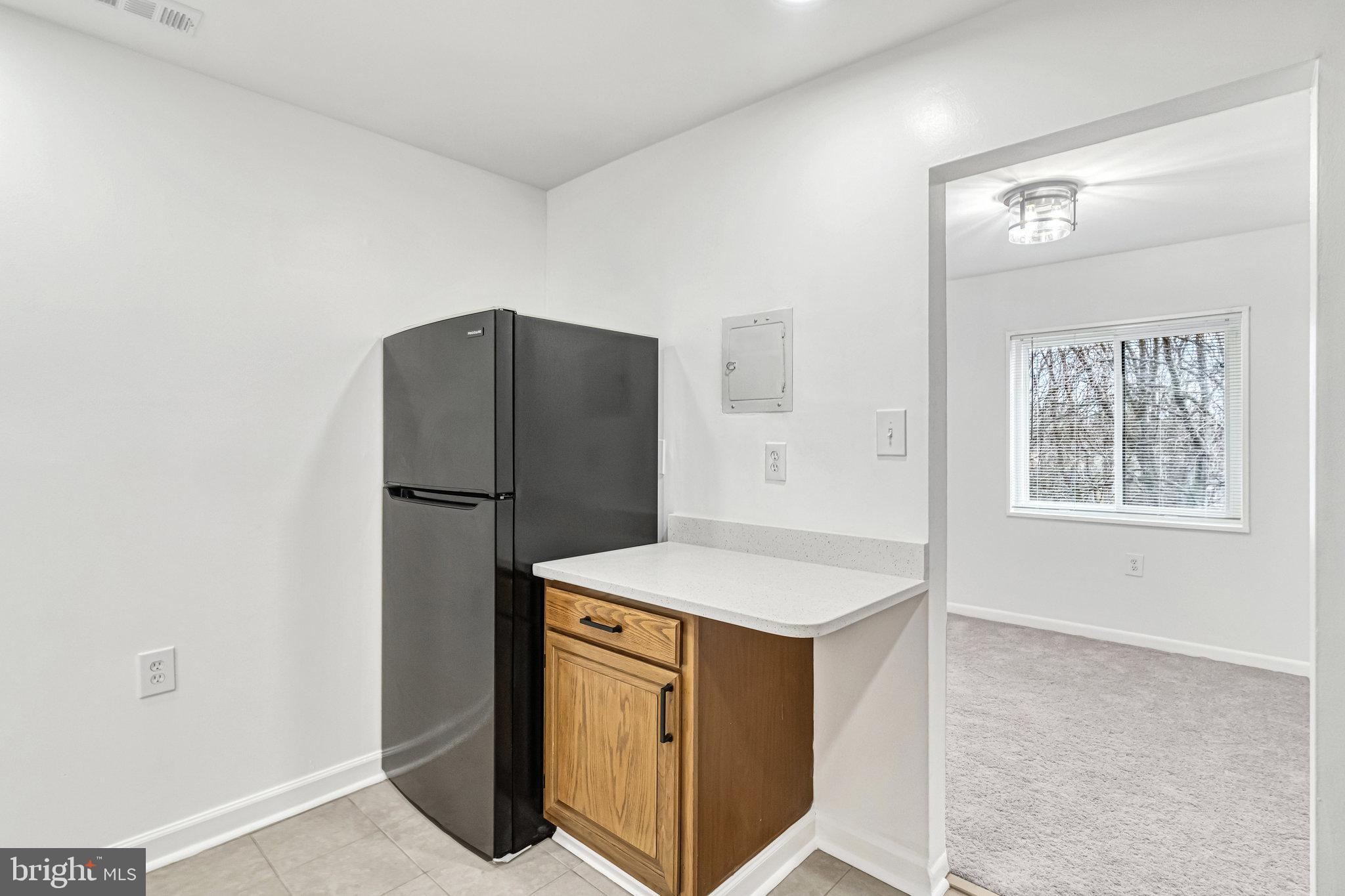 1429 Northgate SQUARE Unit: 1429-31C