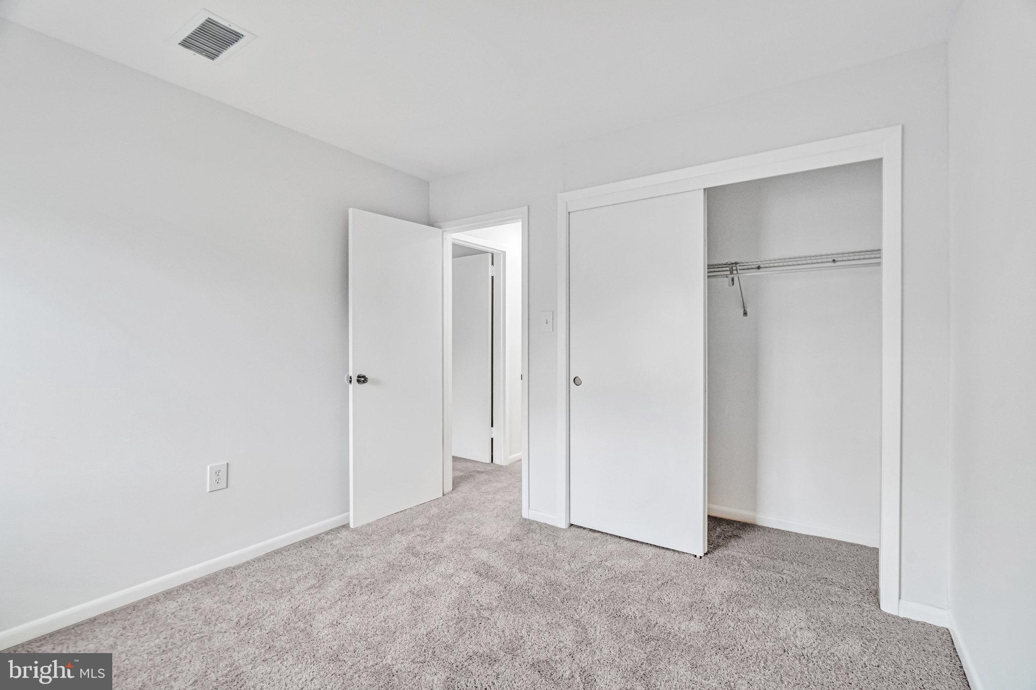 1429 Northgate SQUARE Unit: 1429-31C