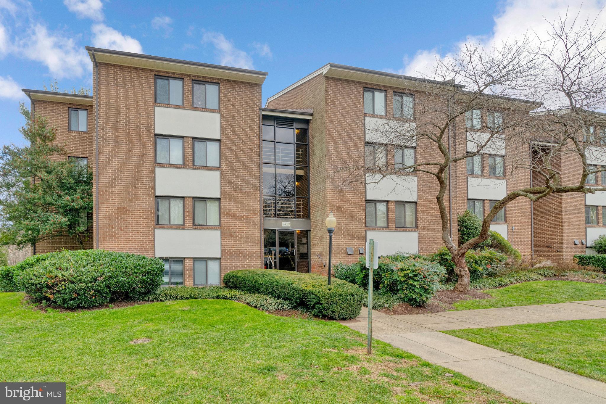 1429 Northgate SQUARE Unit: 1429-31C