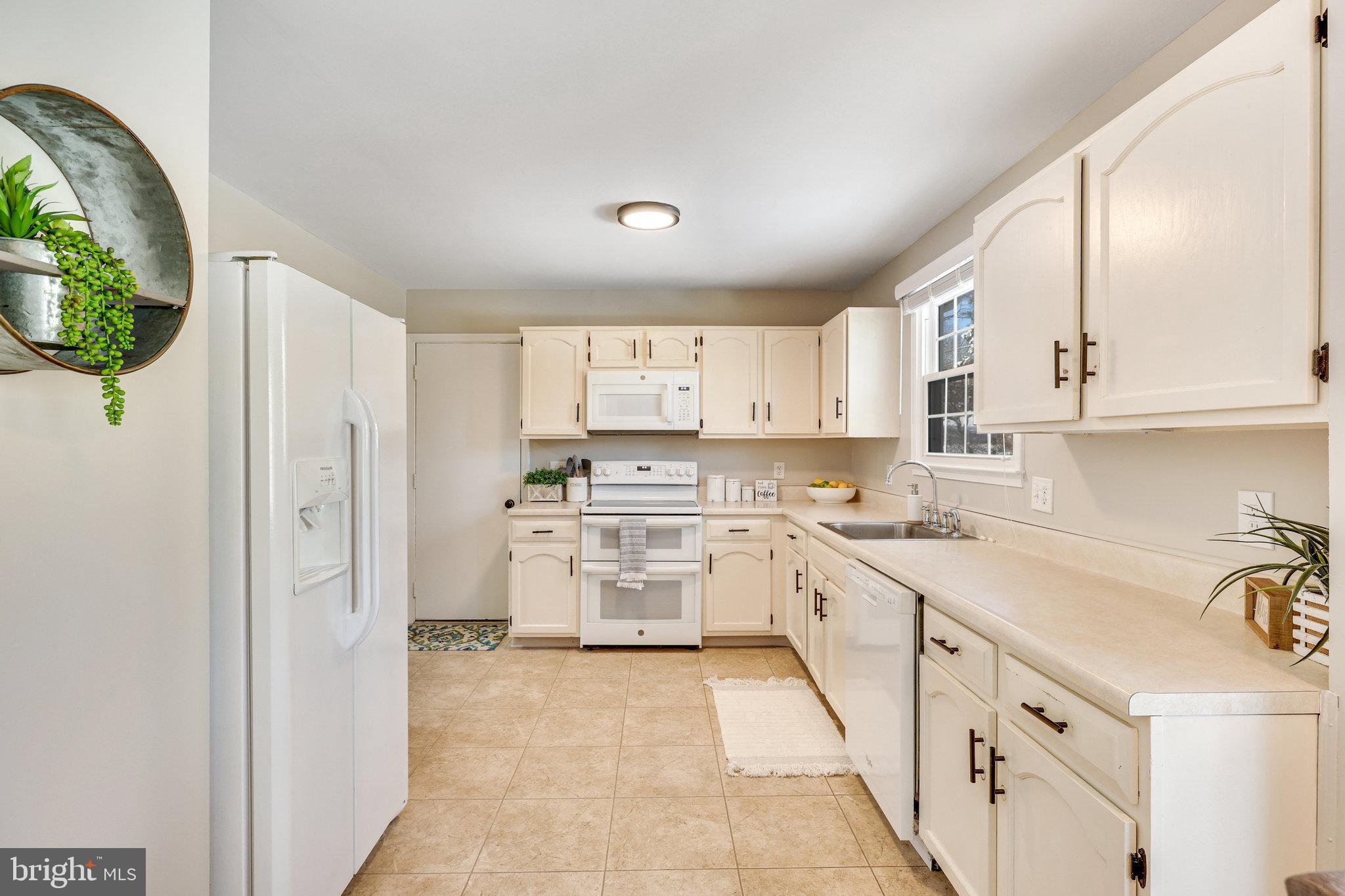 10302 Collingham DRIVE