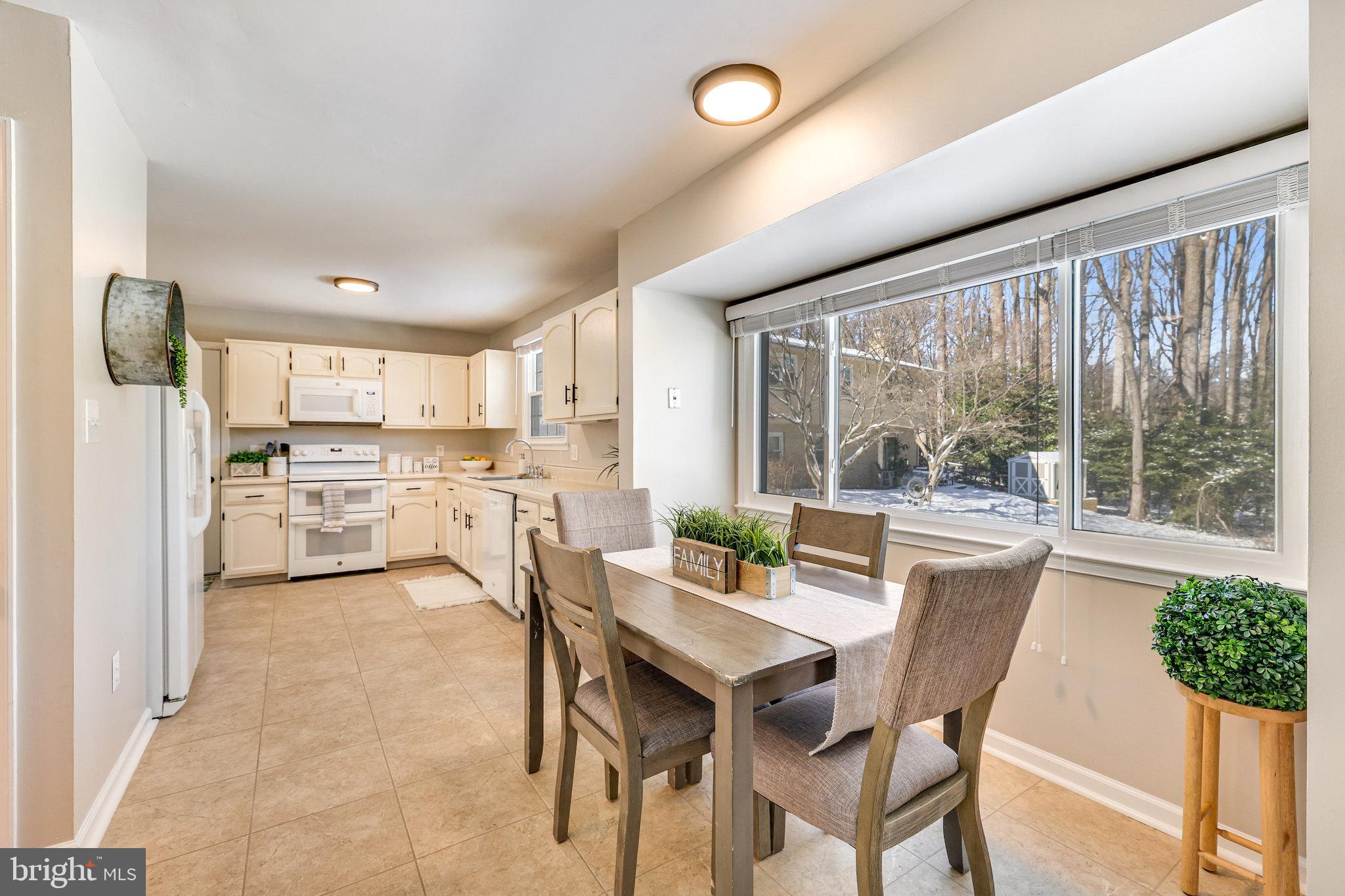 10302 Collingham DRIVE