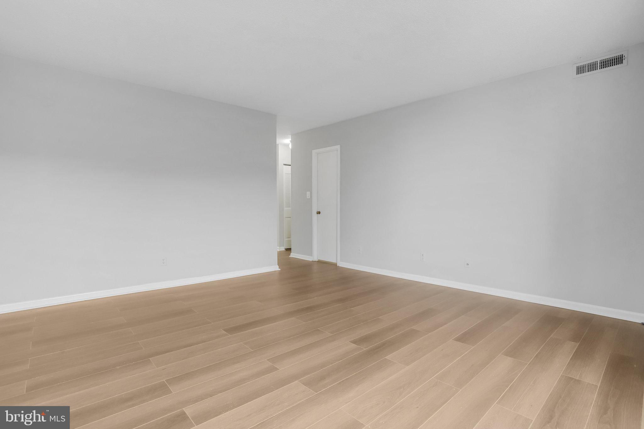 3713 S George Mason Dr #812w