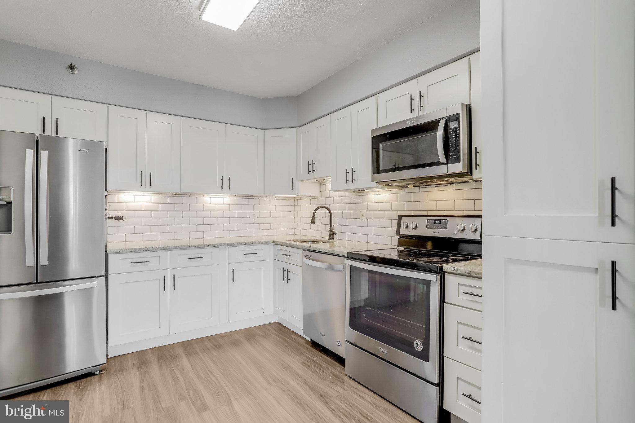 3713 S George Mason Dr #812w