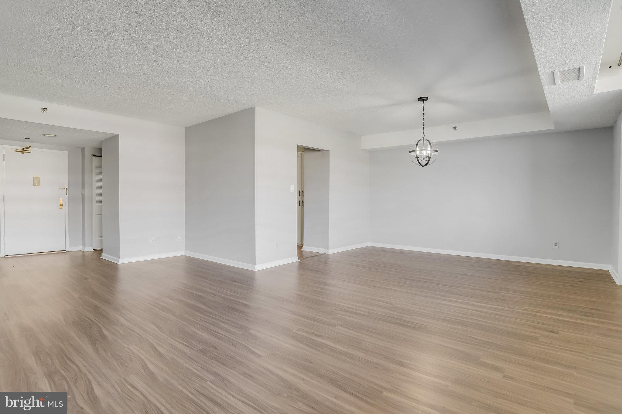 3713 S George Mason Dr #812w