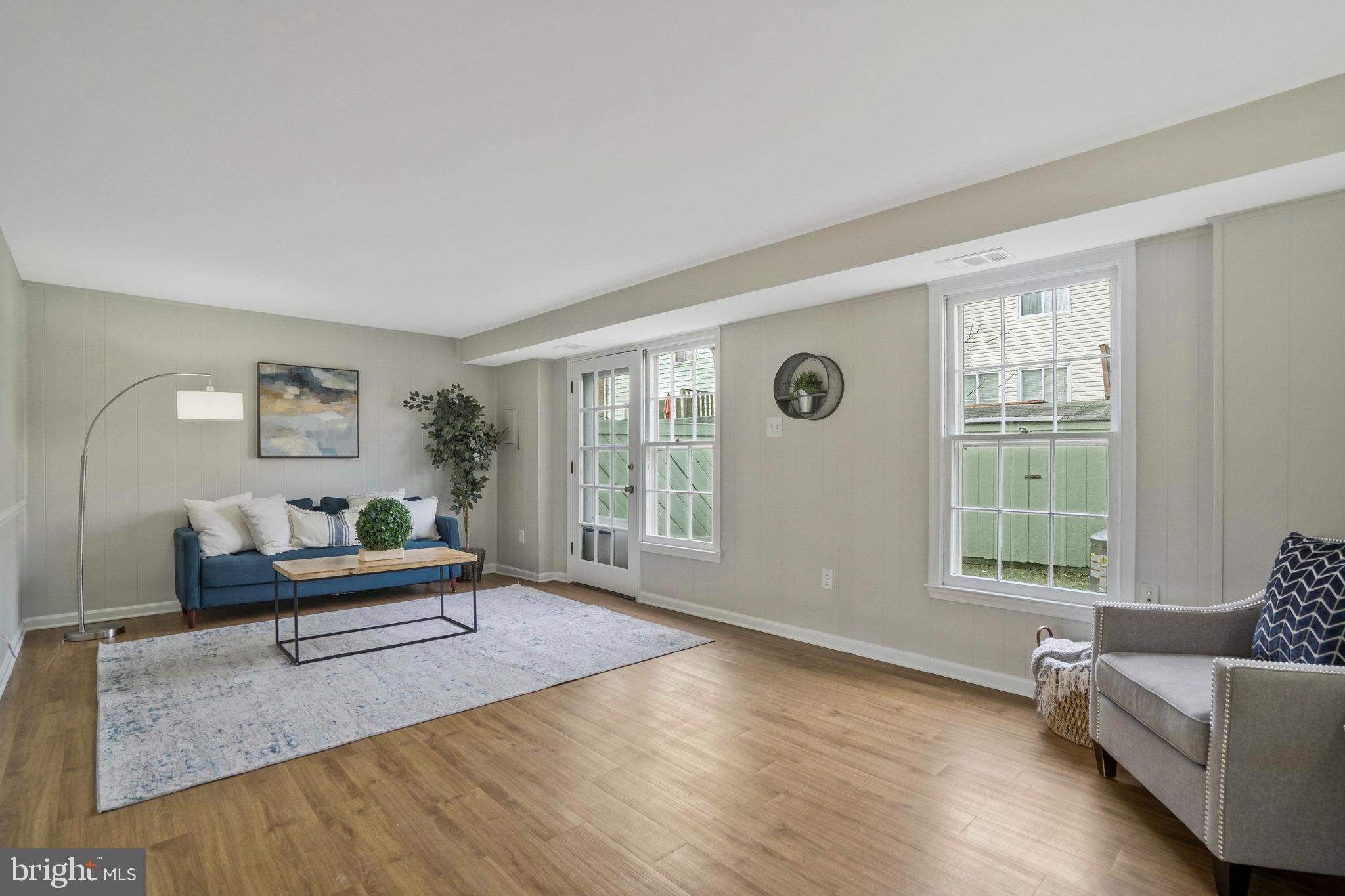 8056 Central Park Dr