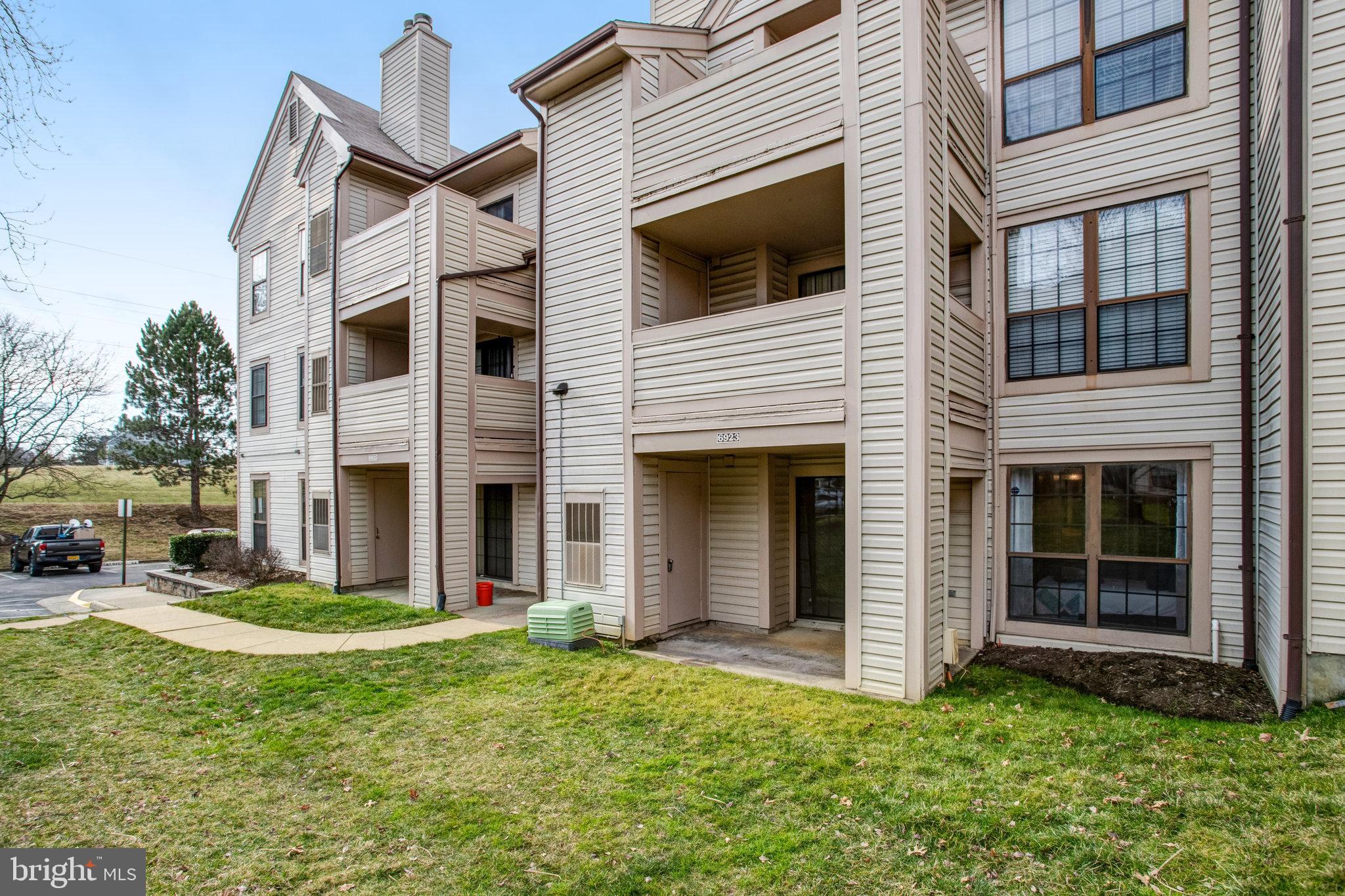 6923-C Mary Caroline Cir
